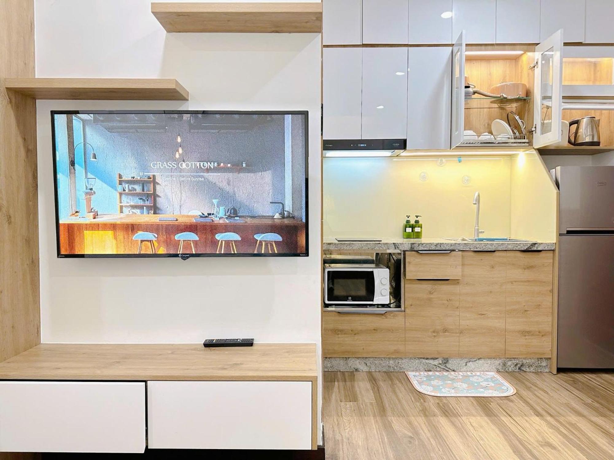 Riverside House Near Airport Apartment *