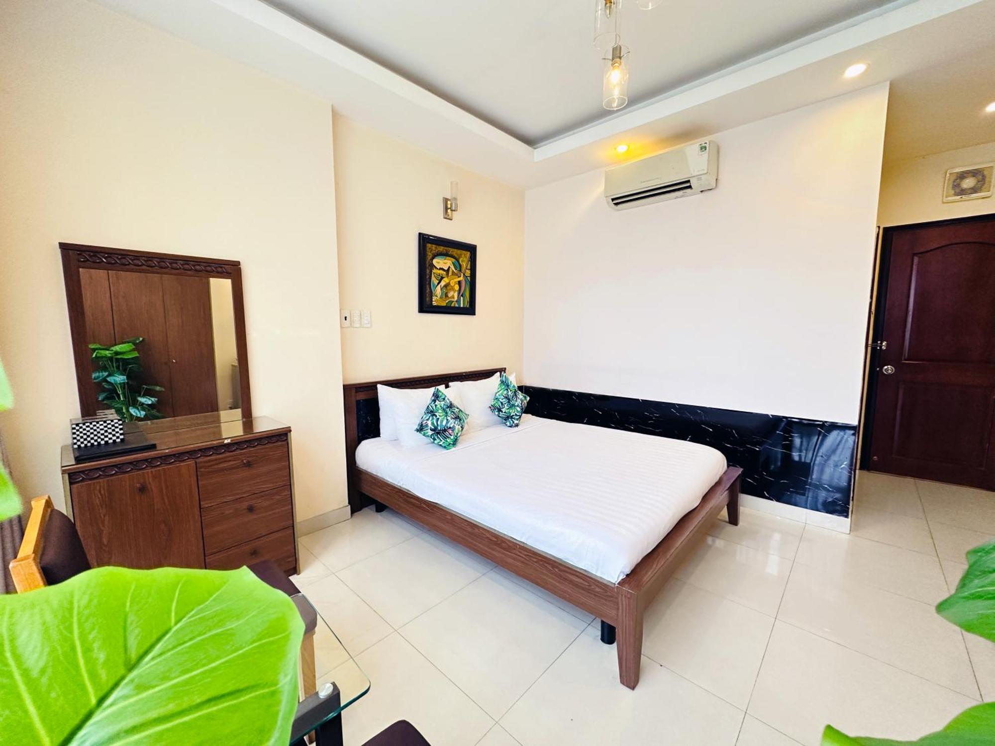 Calmette 151 - Ben Thanh Hotel 2*