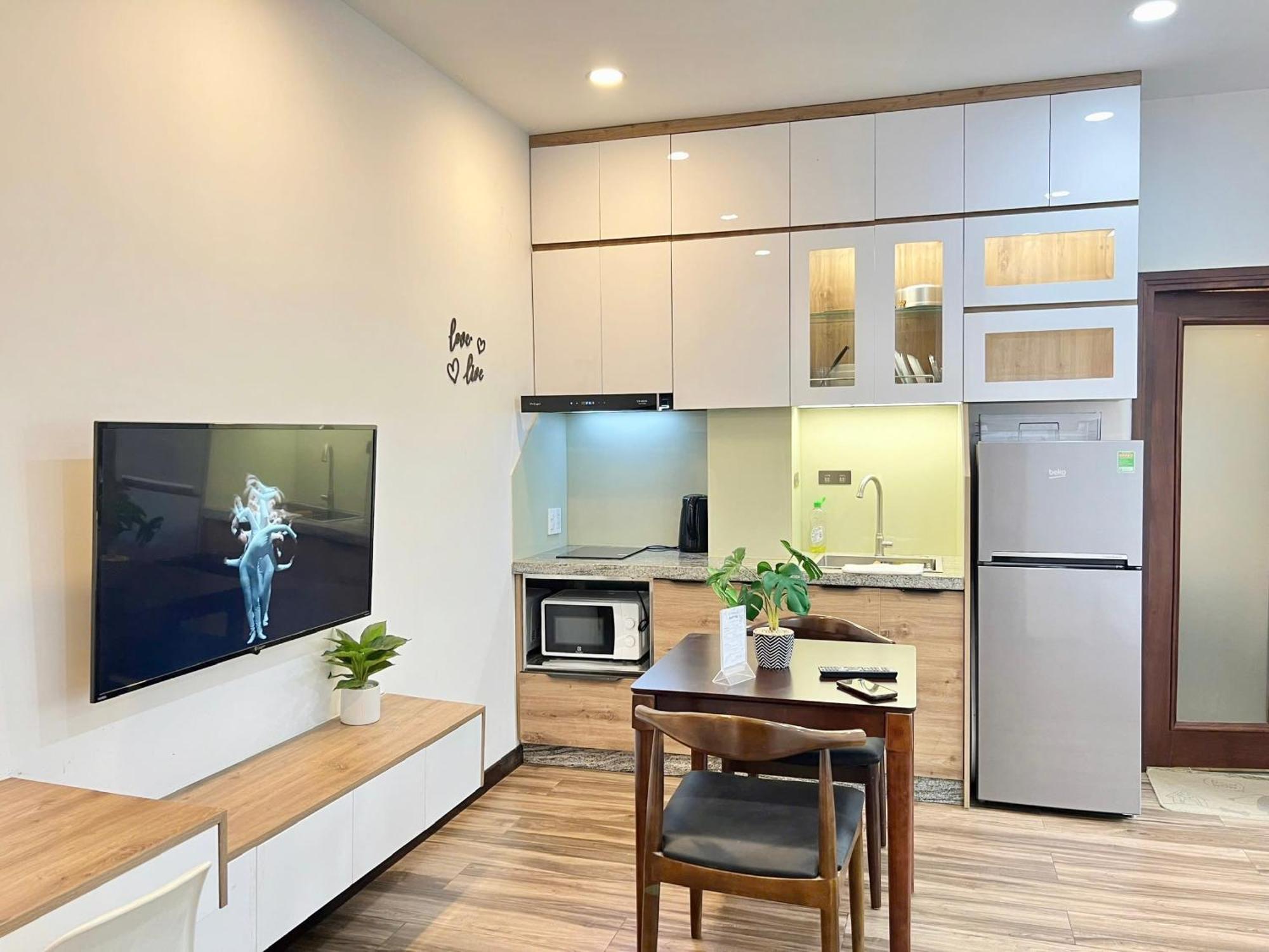 Apartment Riverside House Near Airport