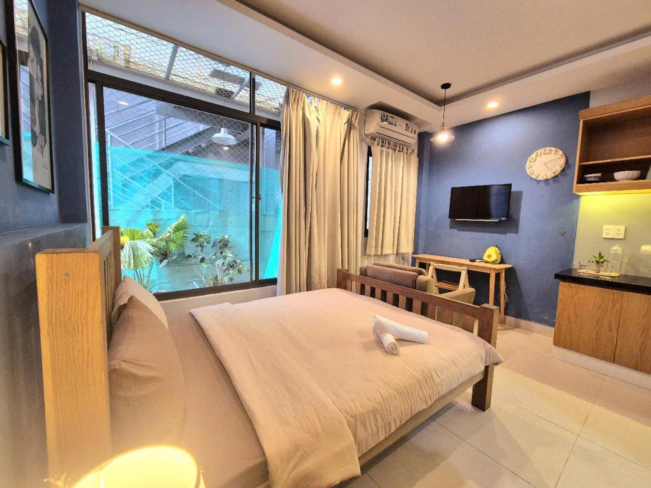 Ff Evy House *