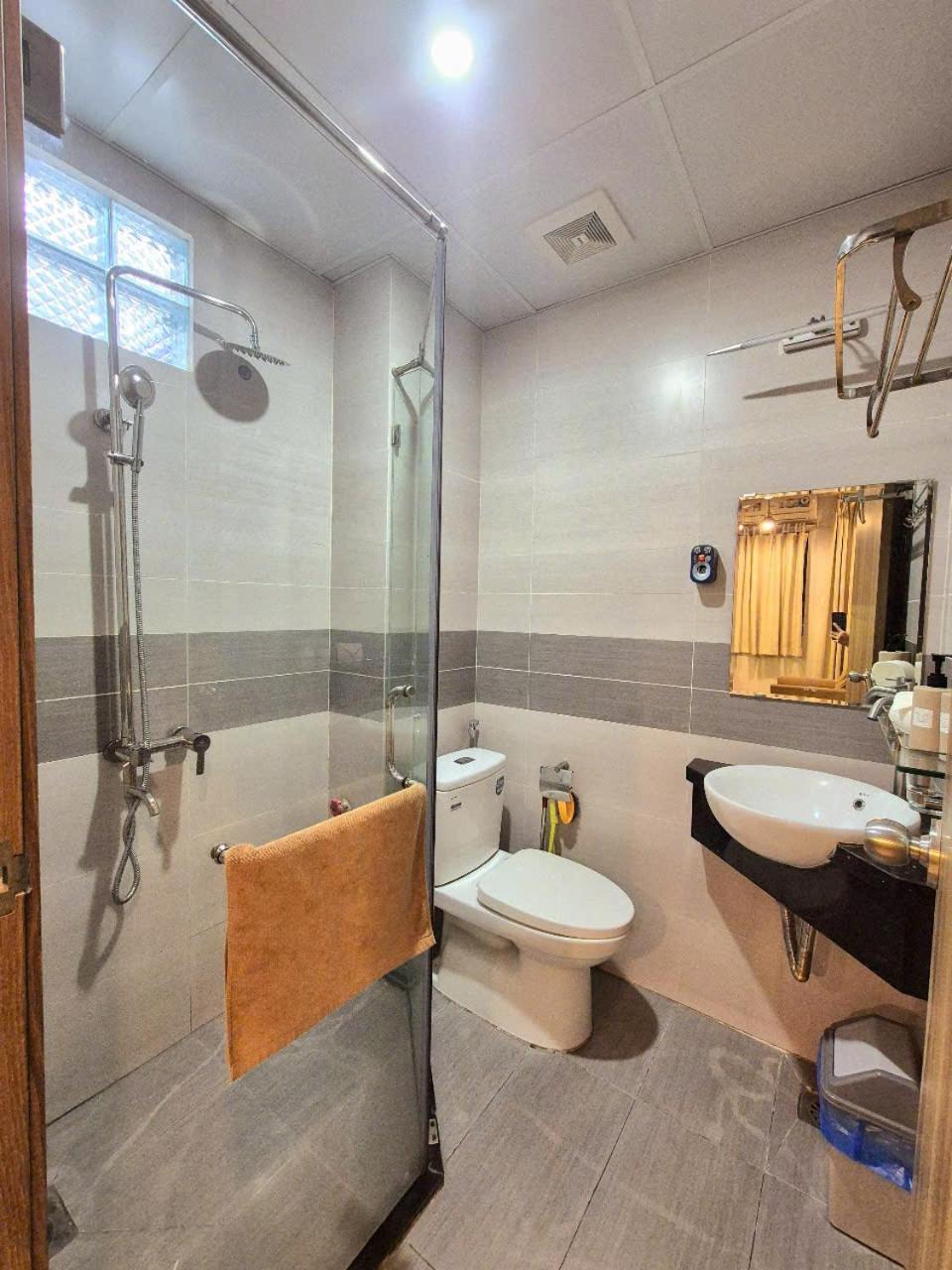 Aparthotel Ff Evy House *