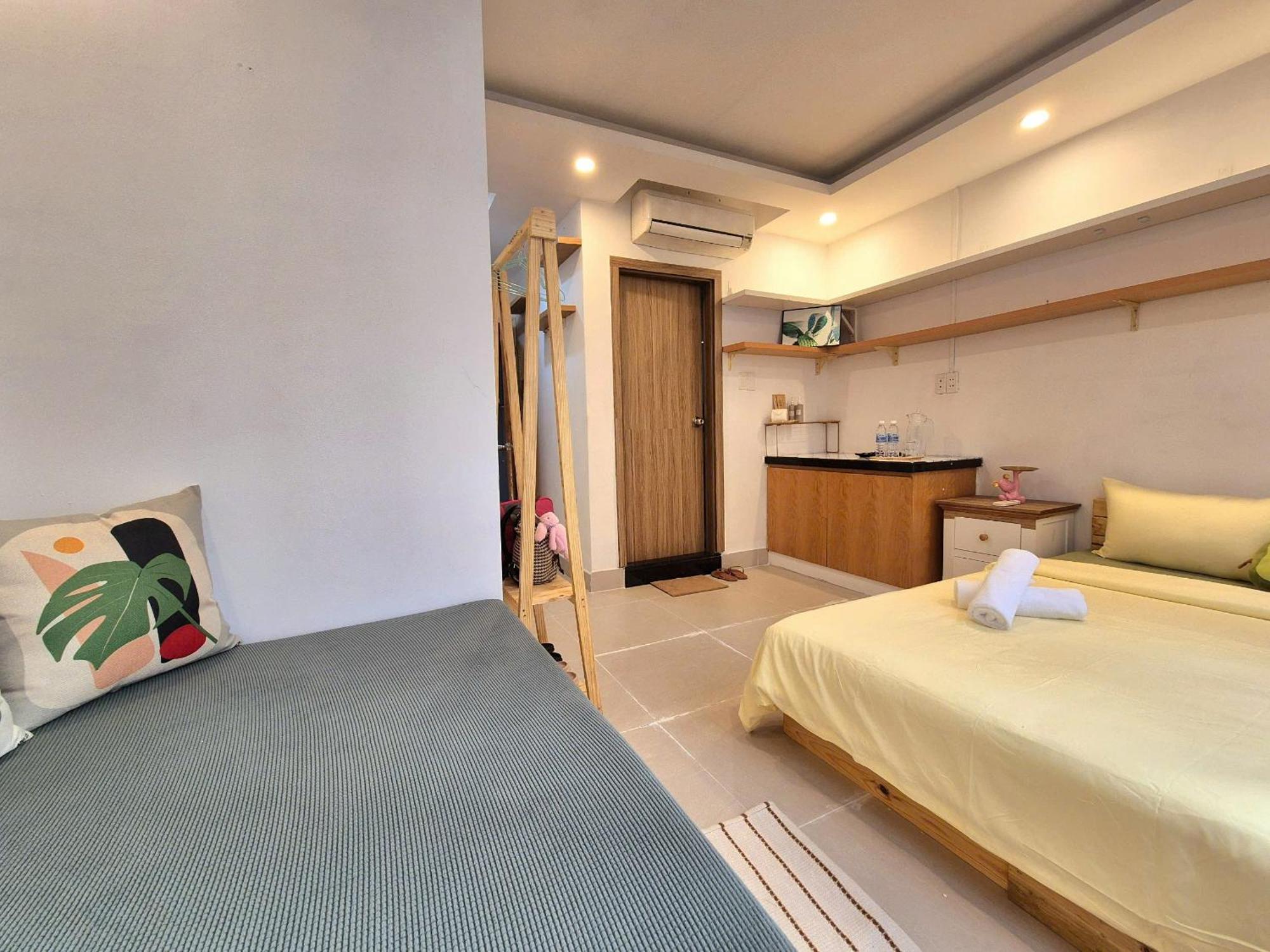 Aparthotel Ff Evy House