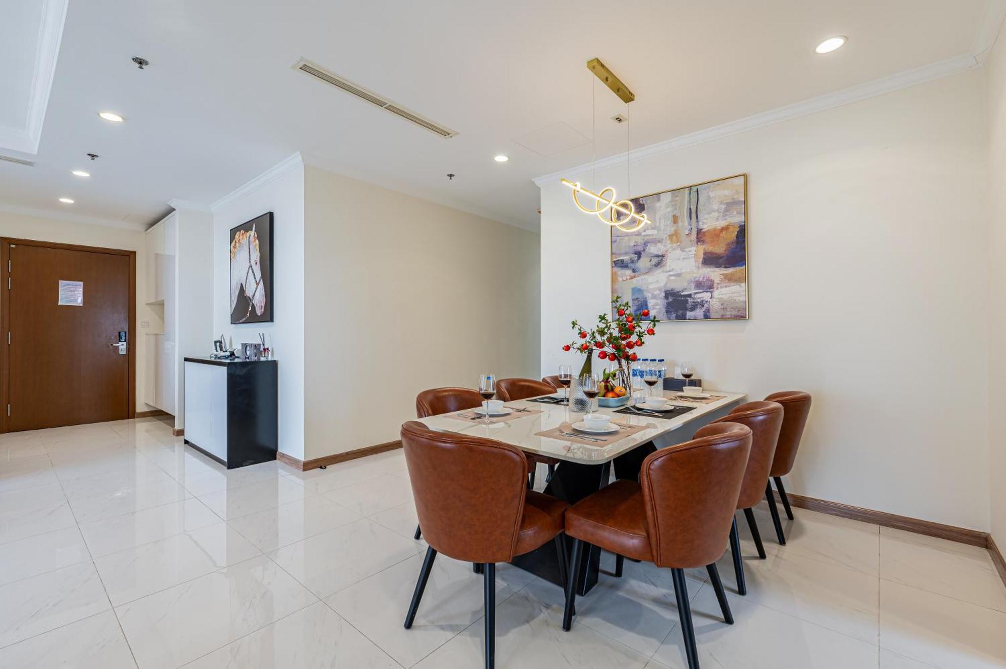 Sy's - Vinhomes Park - & View