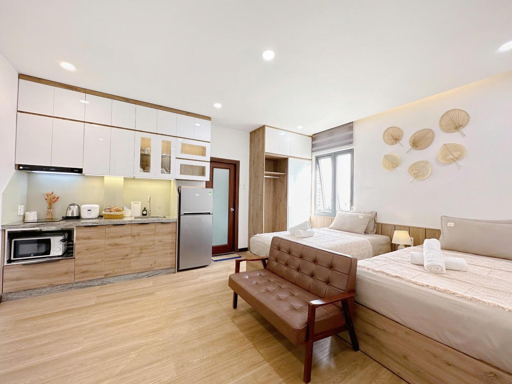 Riverside House Near Airport Apartment *