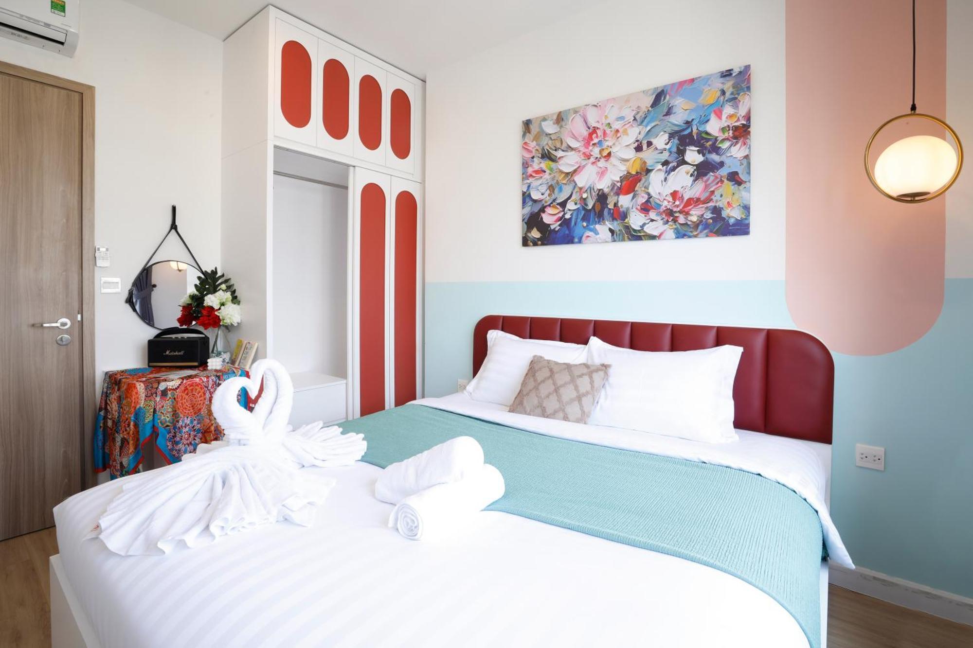 Soho Saigon Serviced Apartment