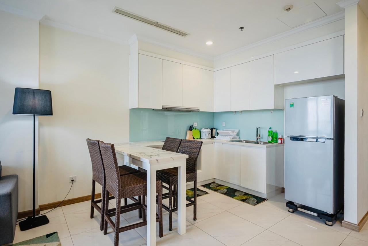 At Landmark - Vinhomes * TP. Hồ Chí Minh