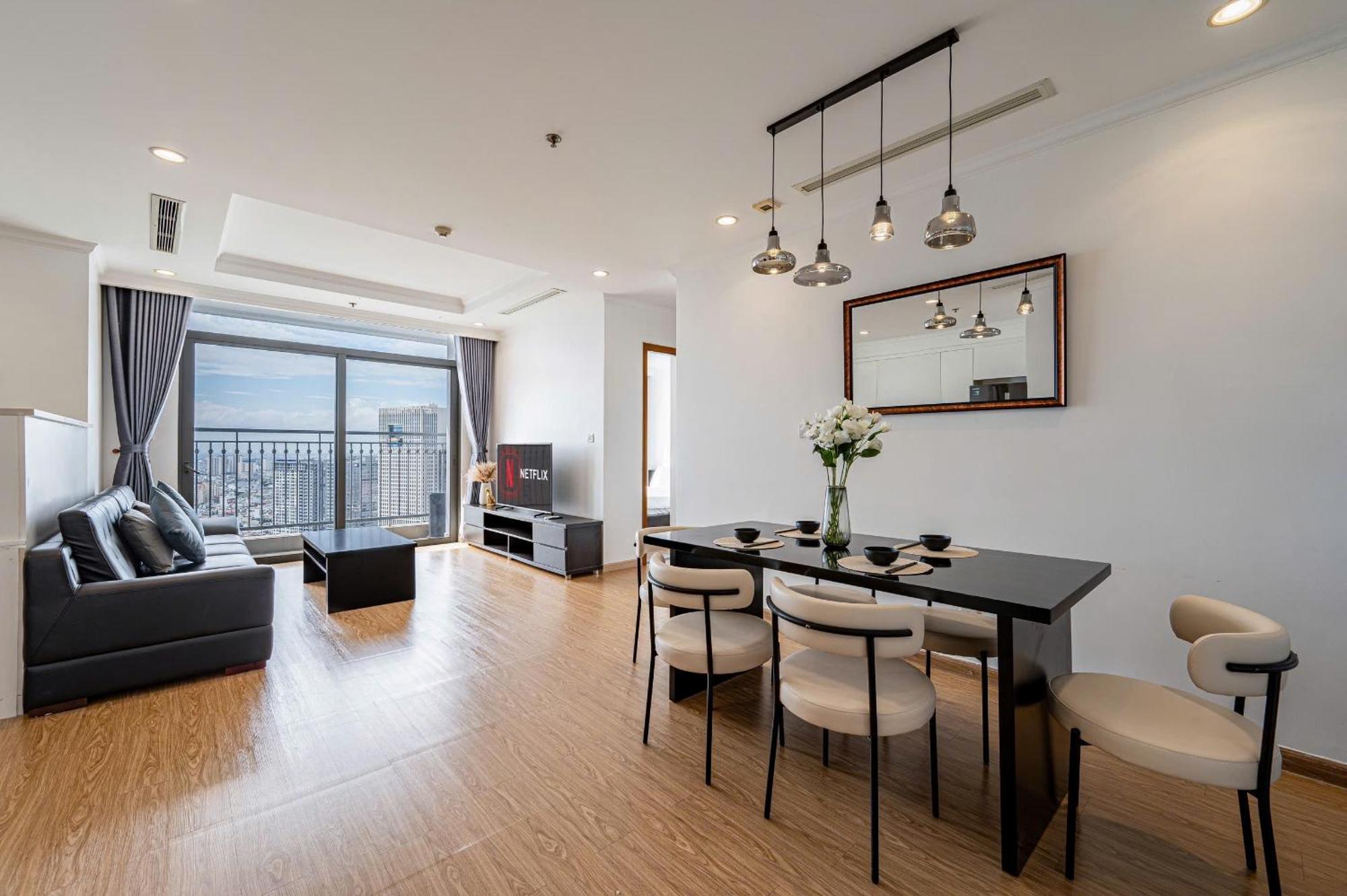 Căn hộ At Landmark - Vinhomes