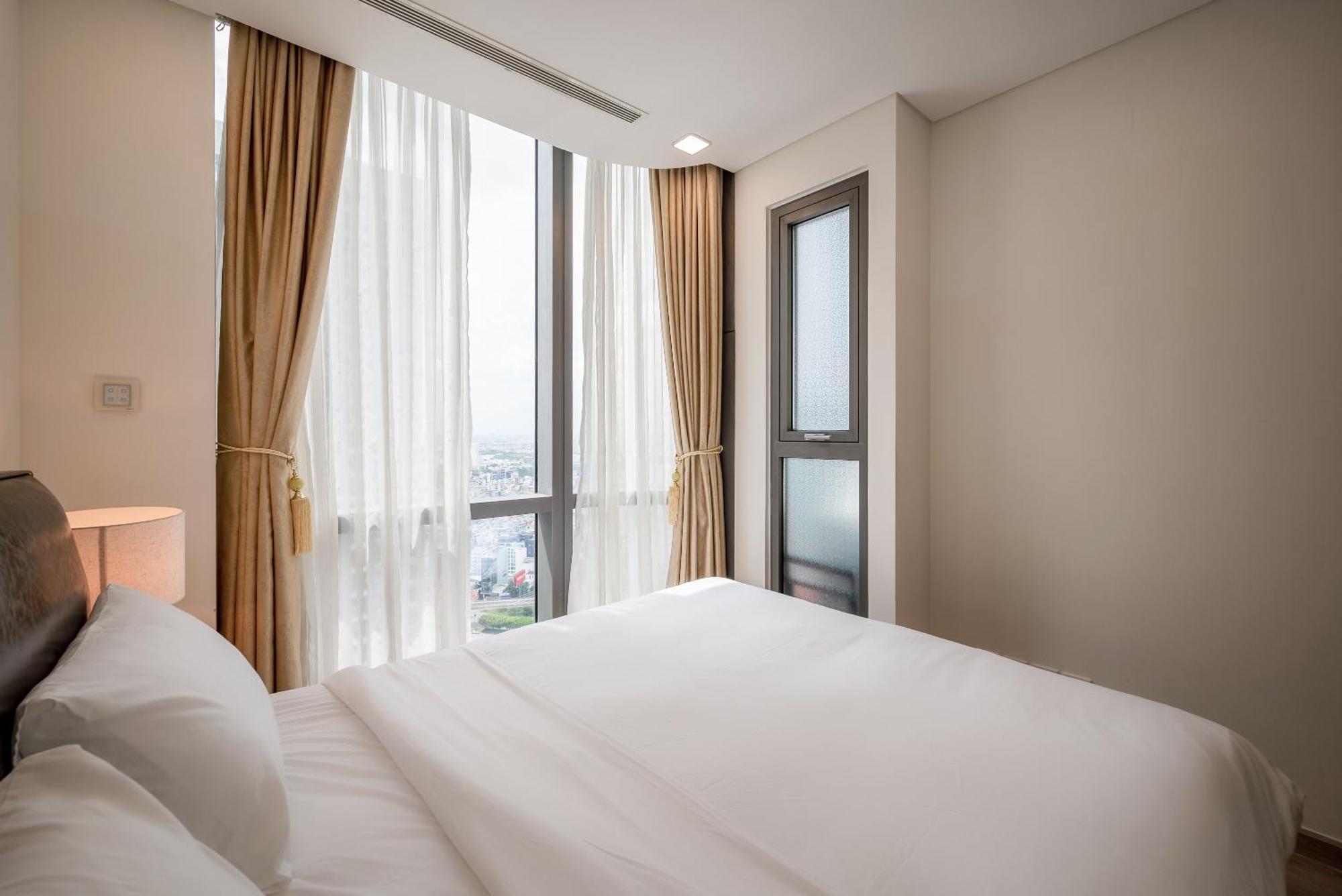 At Landmark - Vinhomes * TP. Hồ Chí Minh