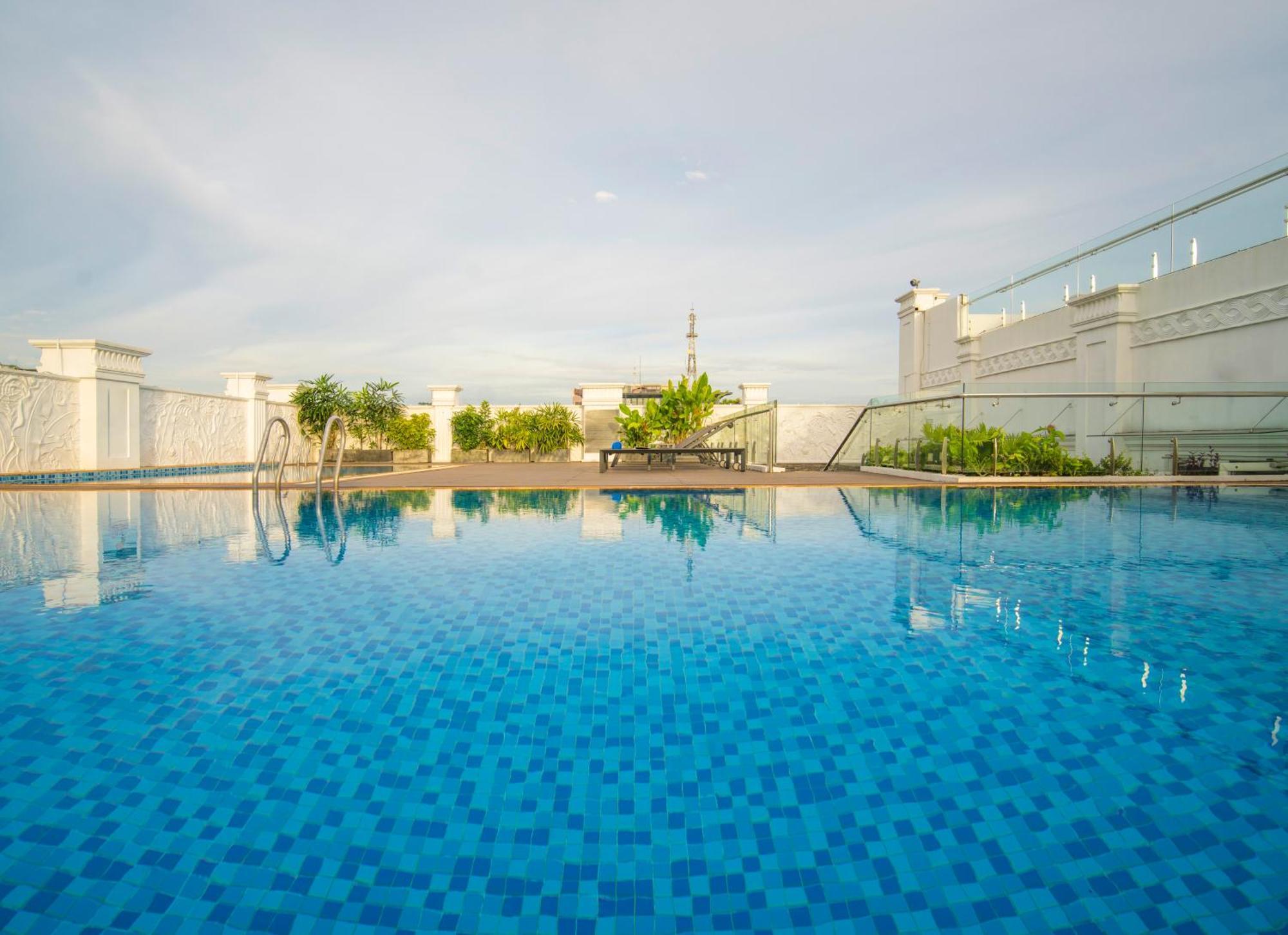T-ritz Saigon & Aparthotel 4*