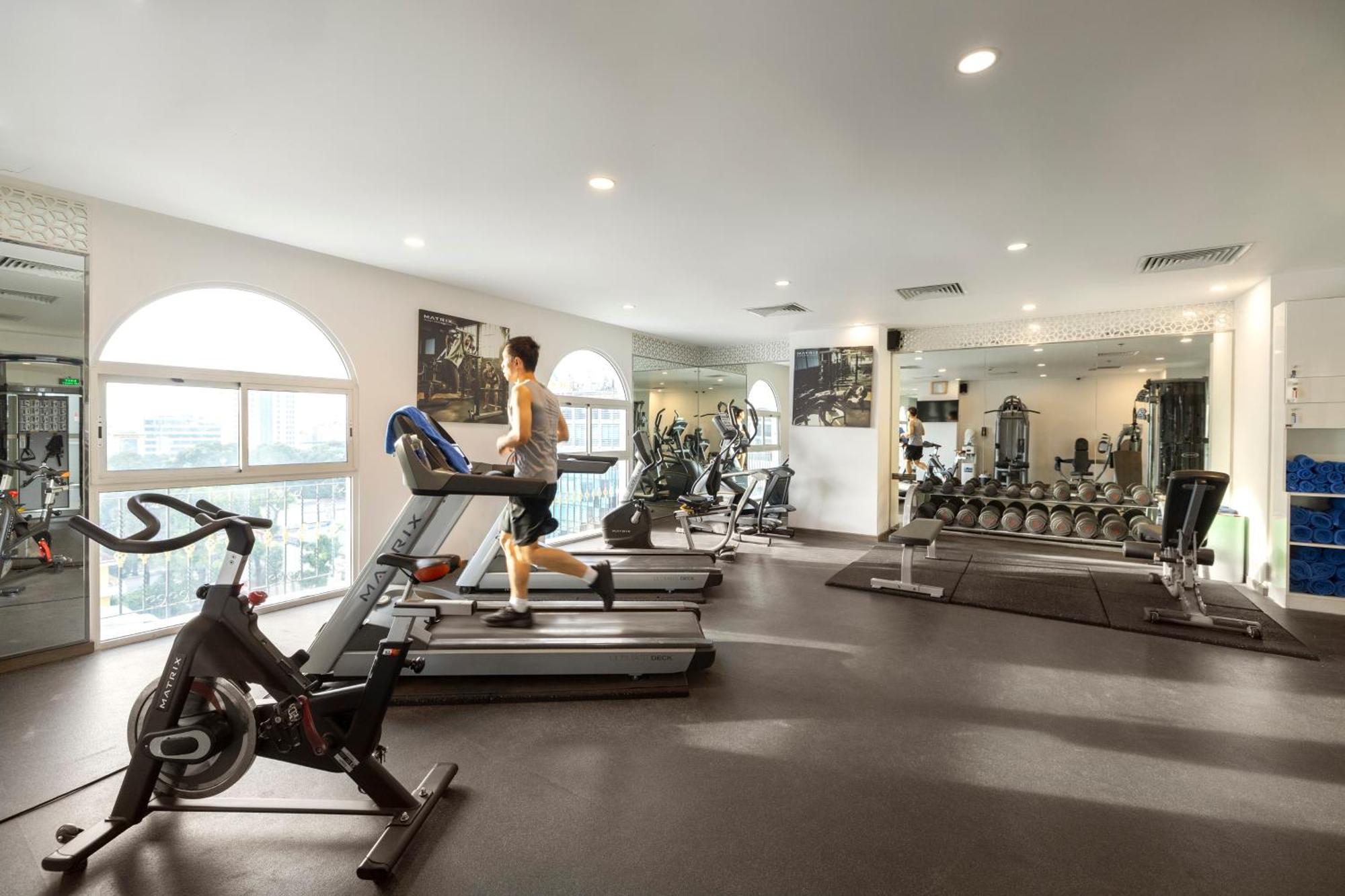 Aparthotel T-ritz Saigon & 4*