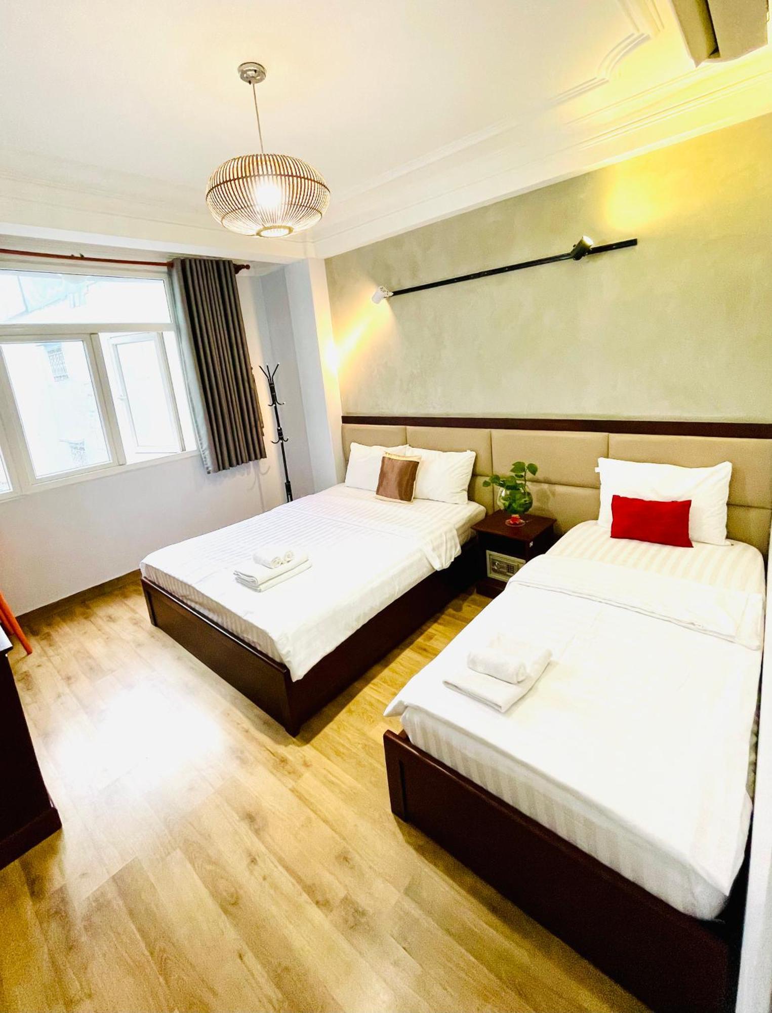 Giang Son Hotel江山民宿范五老区酒吧街胡志明市 Hotel 2*
