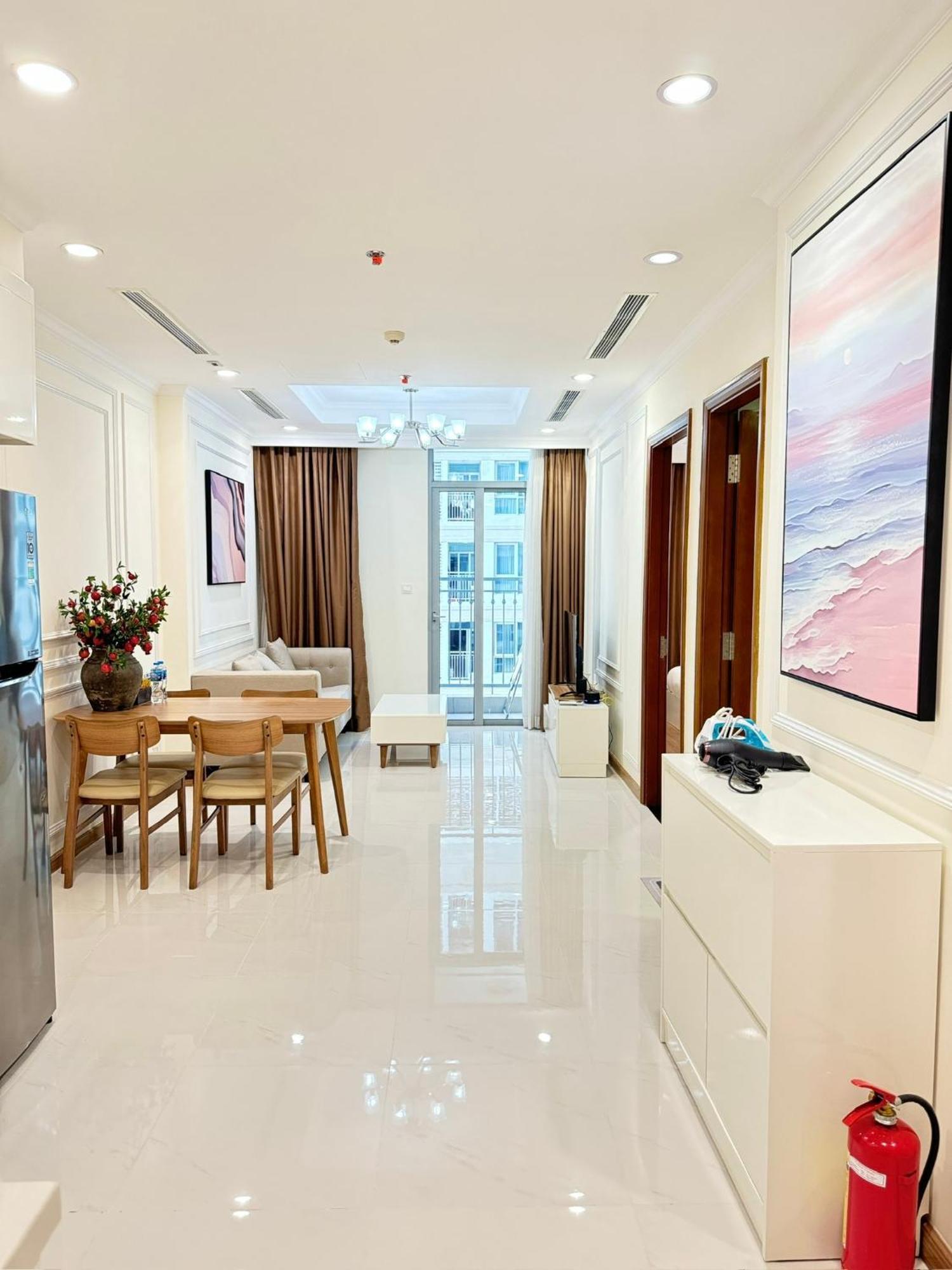 Landmark Luxury - Luna Ho Chi Minh City