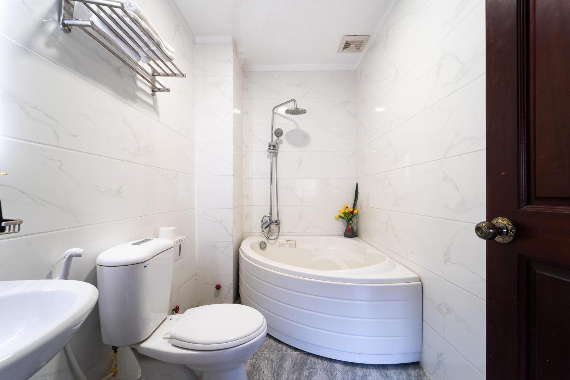 Happy Homes Ben Thanh Hotel