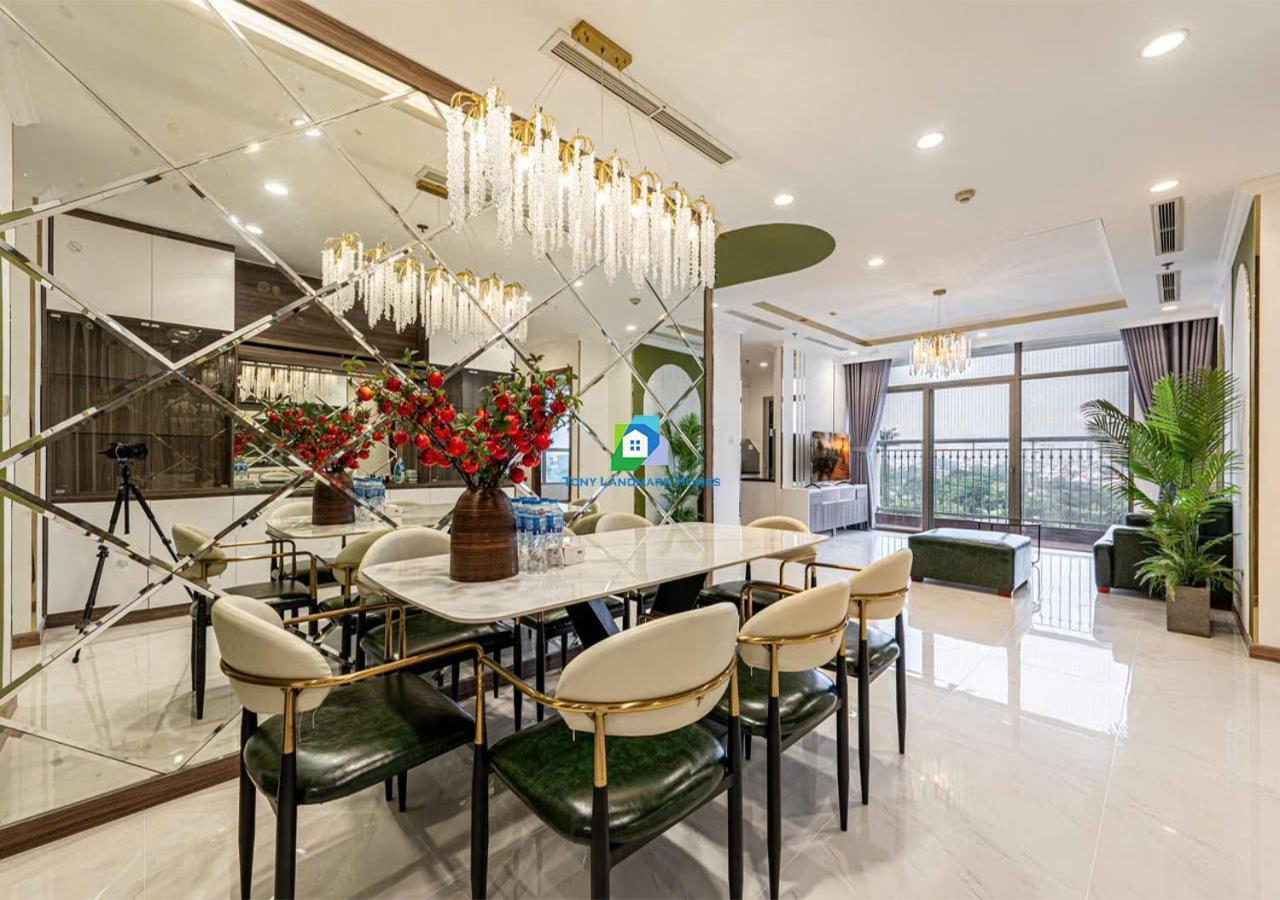 The Vinhomes - The Buildings Nearby Landmark 81 Apartment