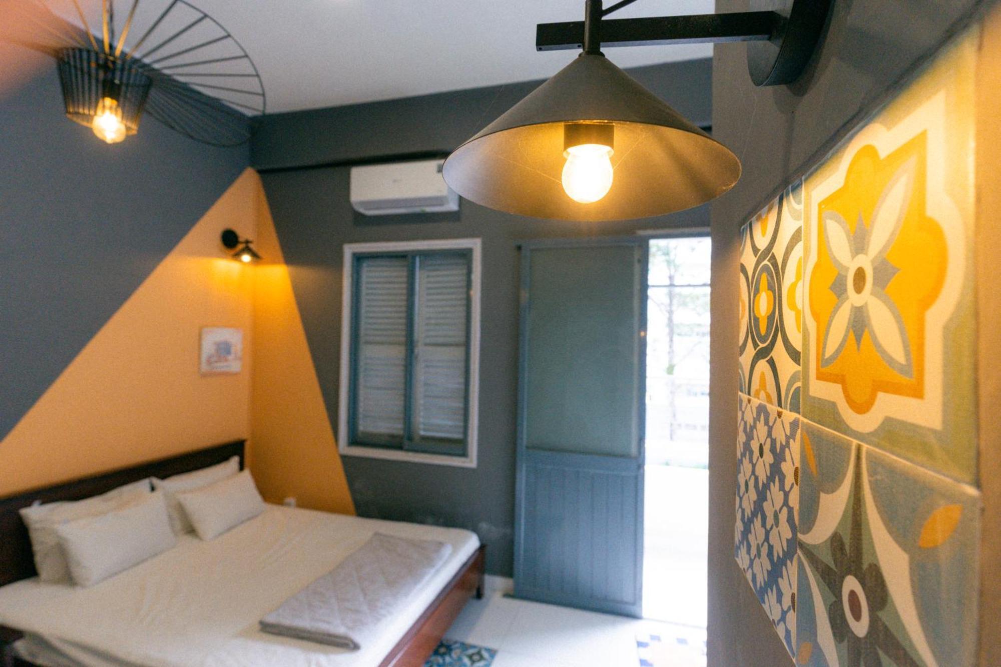Stay&chill - S.5 - Nostalgic Near Bui Vien Ho Chi Minh City