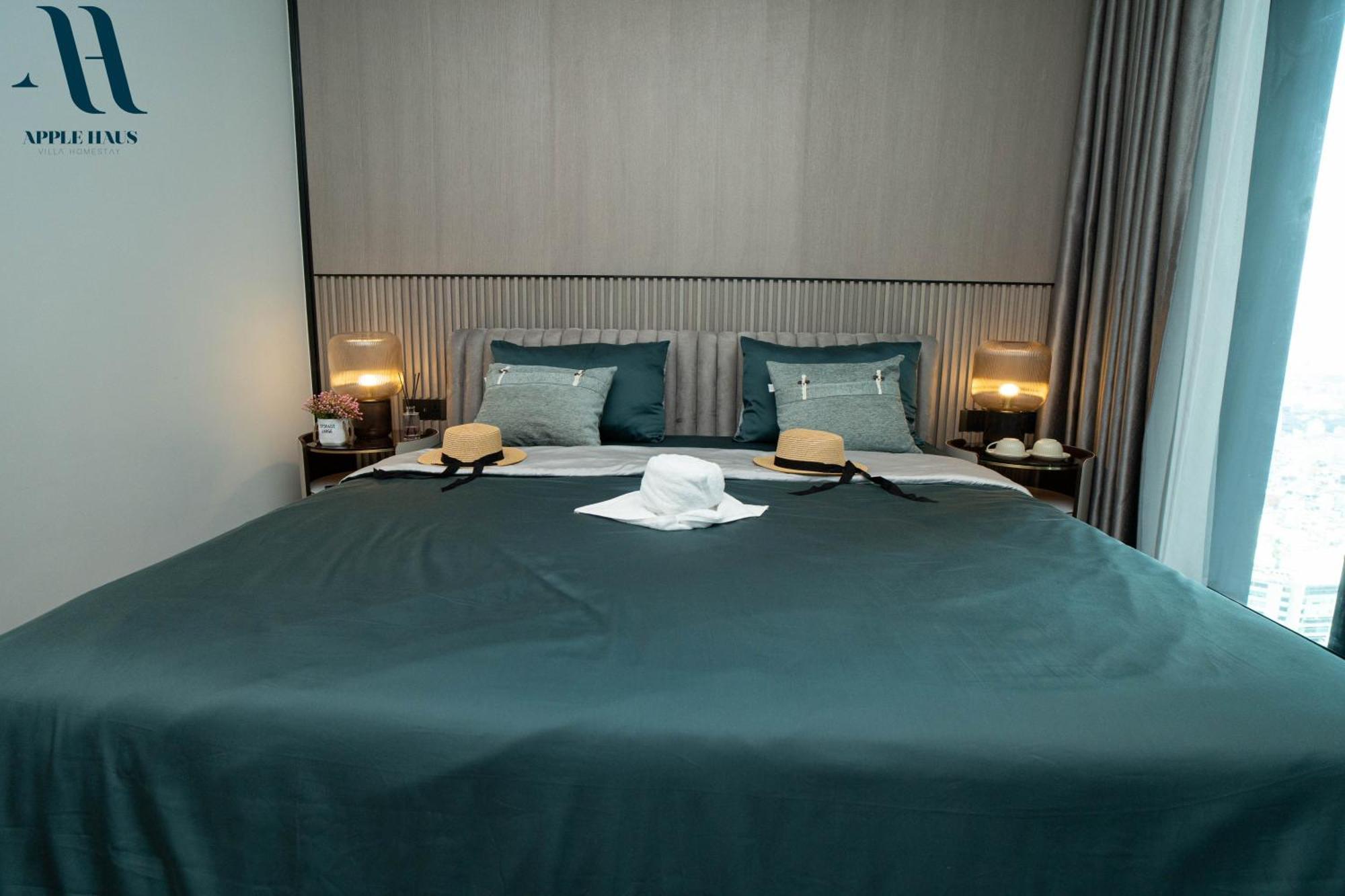 Apple Haus Saigon Staycation * Ho Chi Minh City