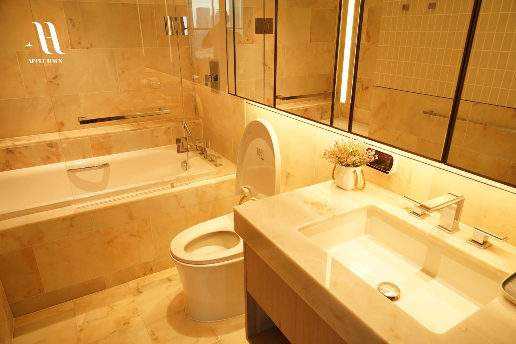 Apple Haus Saigon Staycation * Ho Chi Minh City