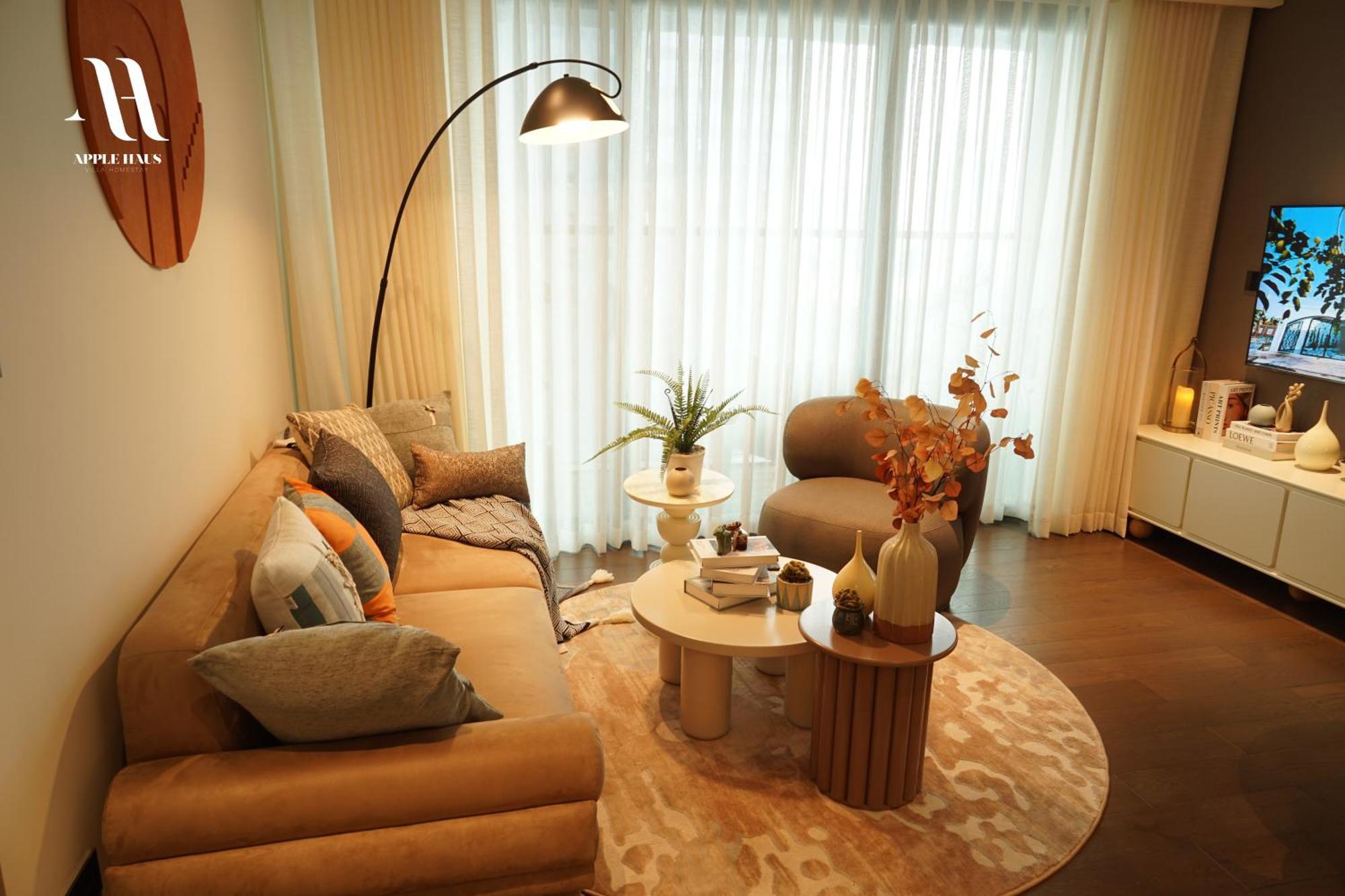 Apple Haus Saigon Staycation