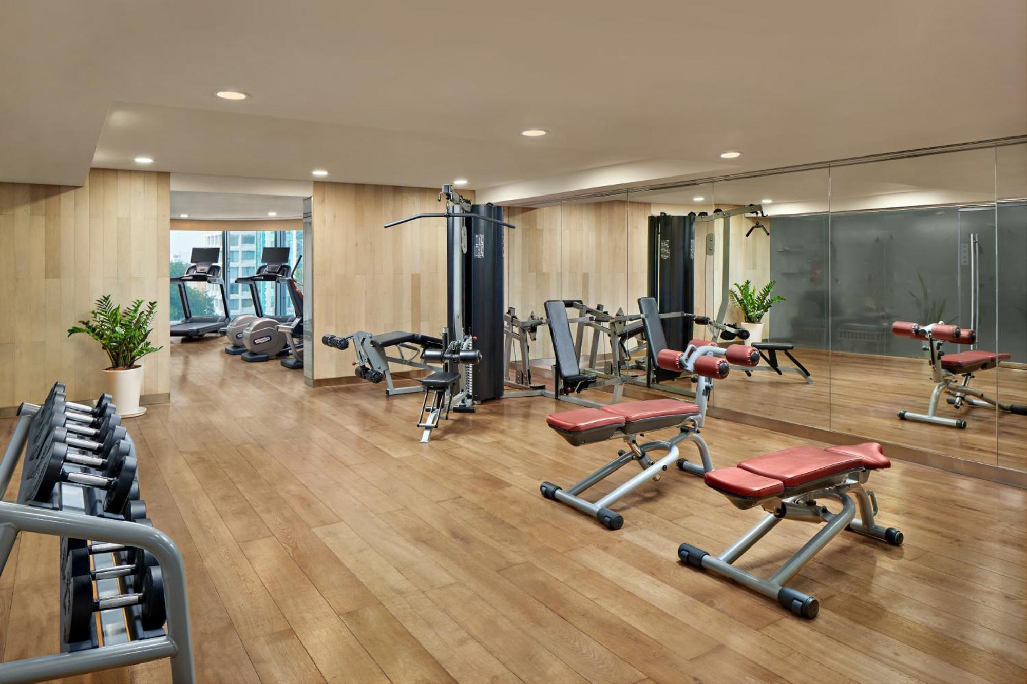 Khách sạn Novotel Sài Gòn Centre 4*