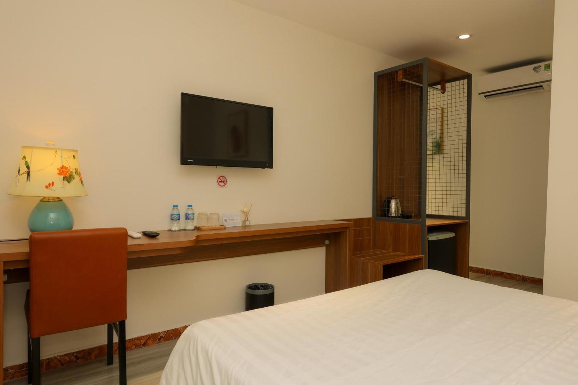 Lanura Saigon Boutique 3*