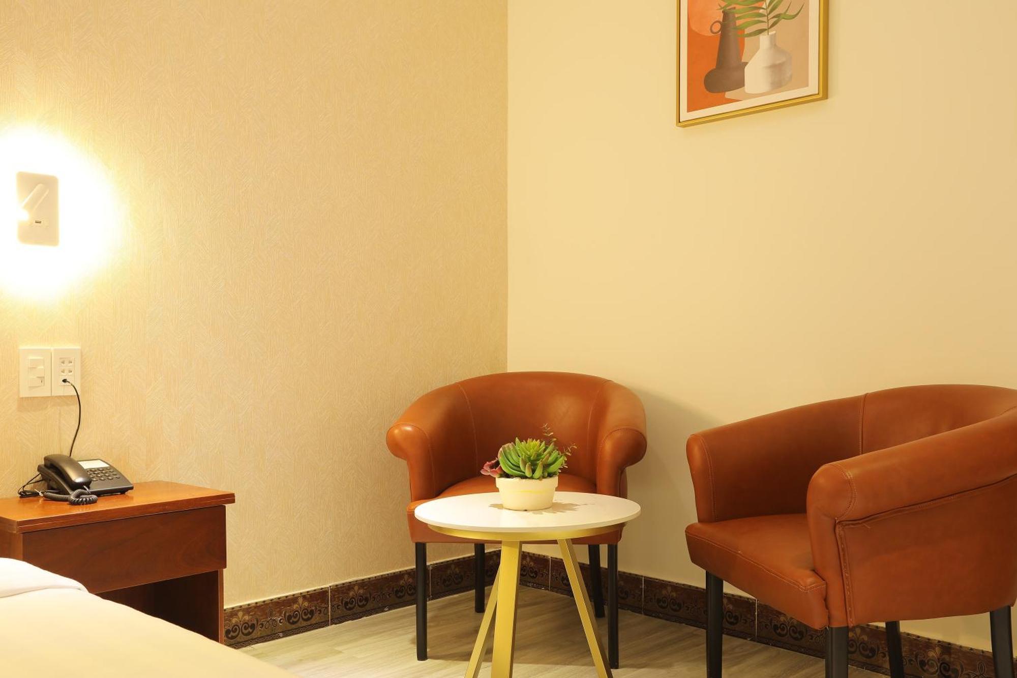 Khách sạn Lanura Saigon Boutique TP. Hồ Chí Minh