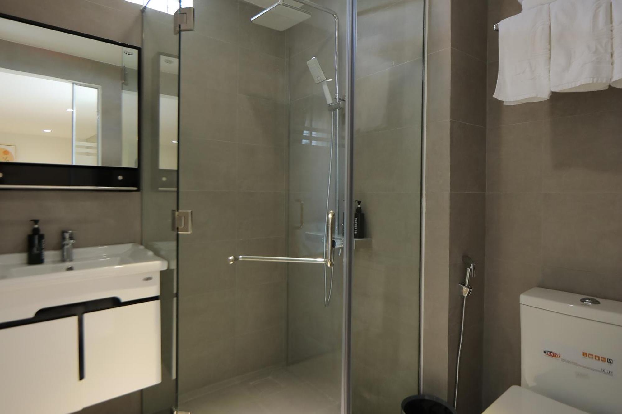 Lanura Saigon Boutique 3*