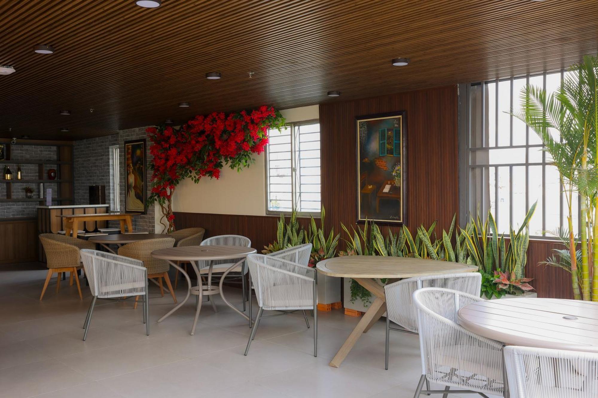 Lanura Saigon Boutique 3*
