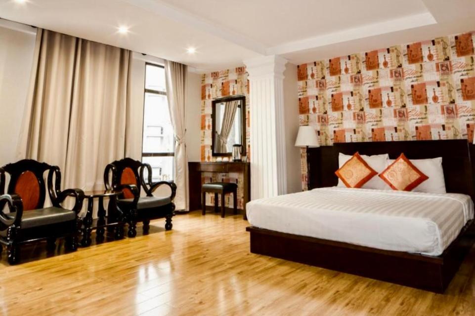 Little Brick Saigon Hotel 2*
