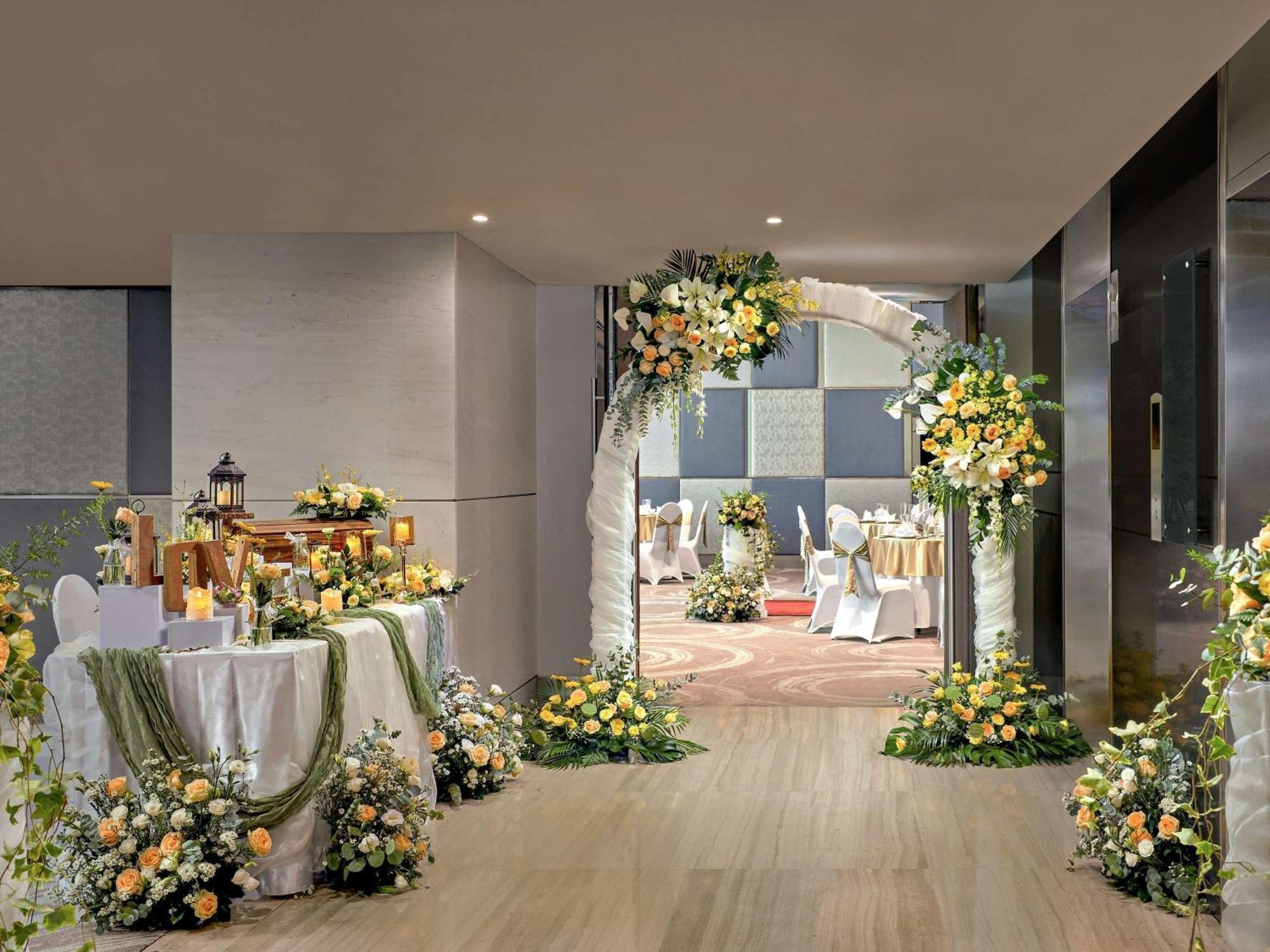 Khách sạn Novotel Sài Gòn Centre TP. Hồ Chí Minh