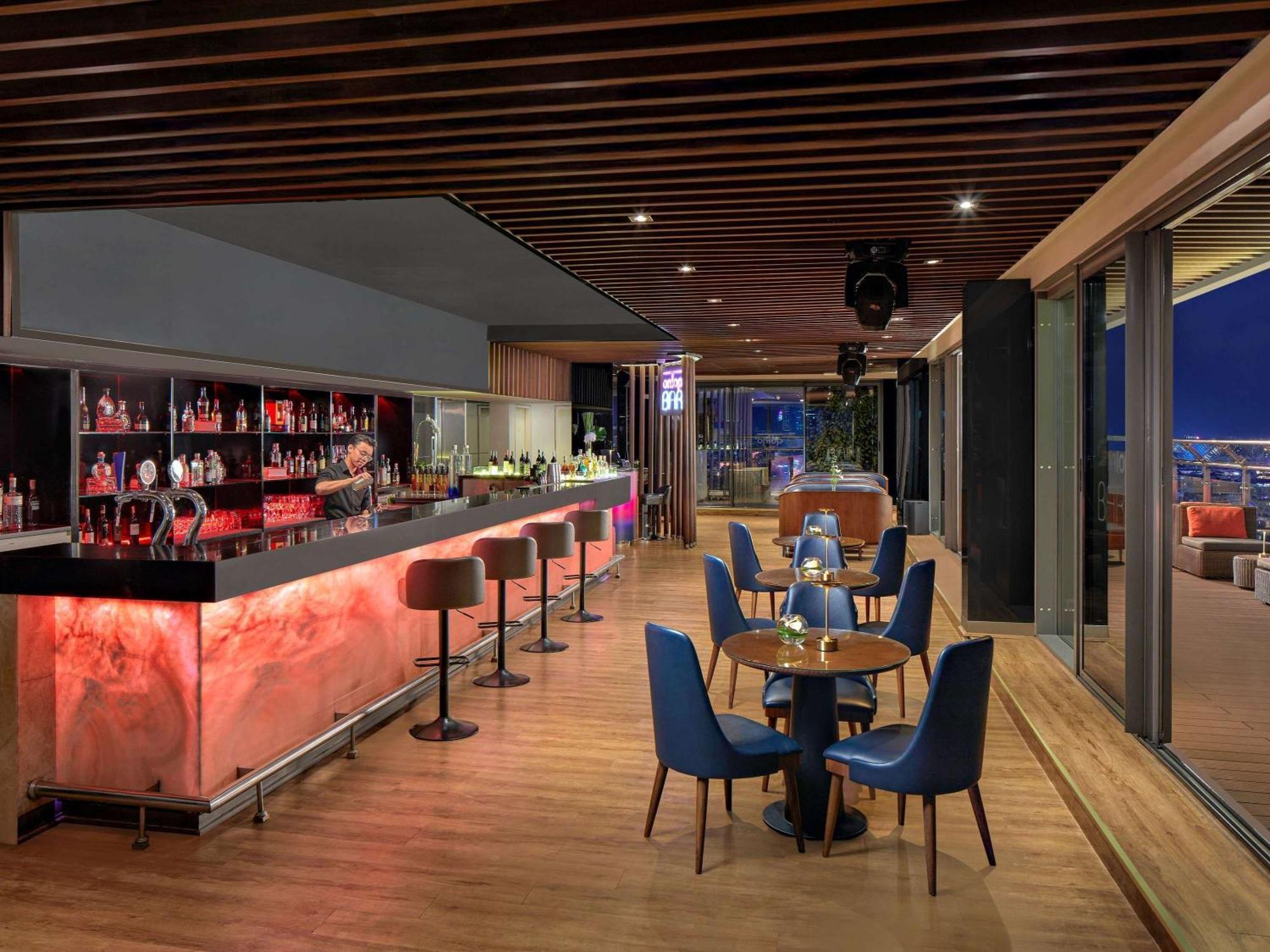 Novotel Sài Gòn Centre 4*