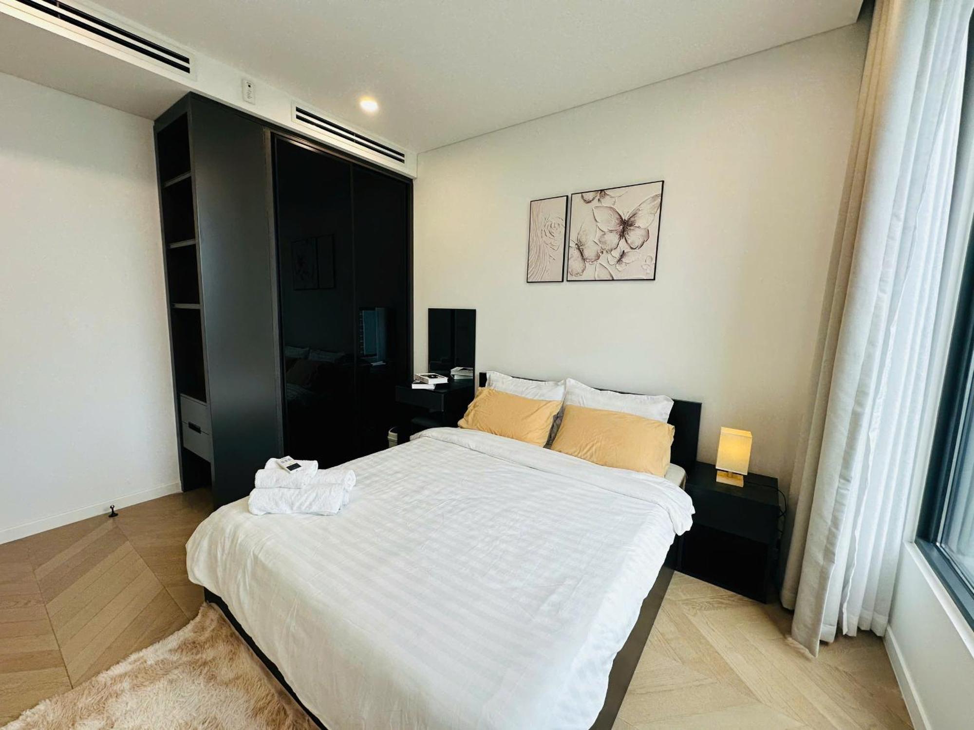 Lumiere Riverside Luxury 1bedroom Free Gym & Pool Apartment