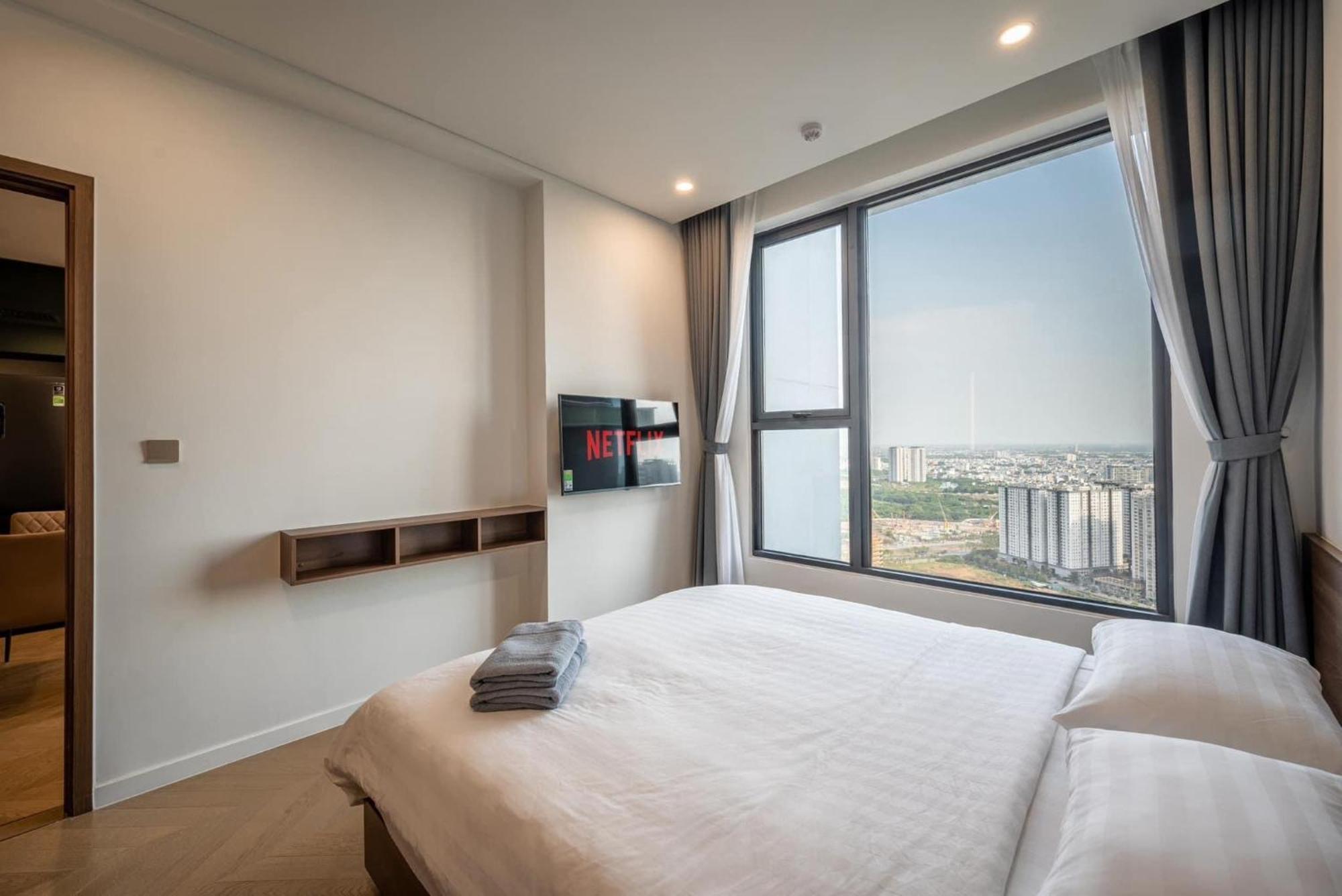 Lumiere Luxury Condotel *
