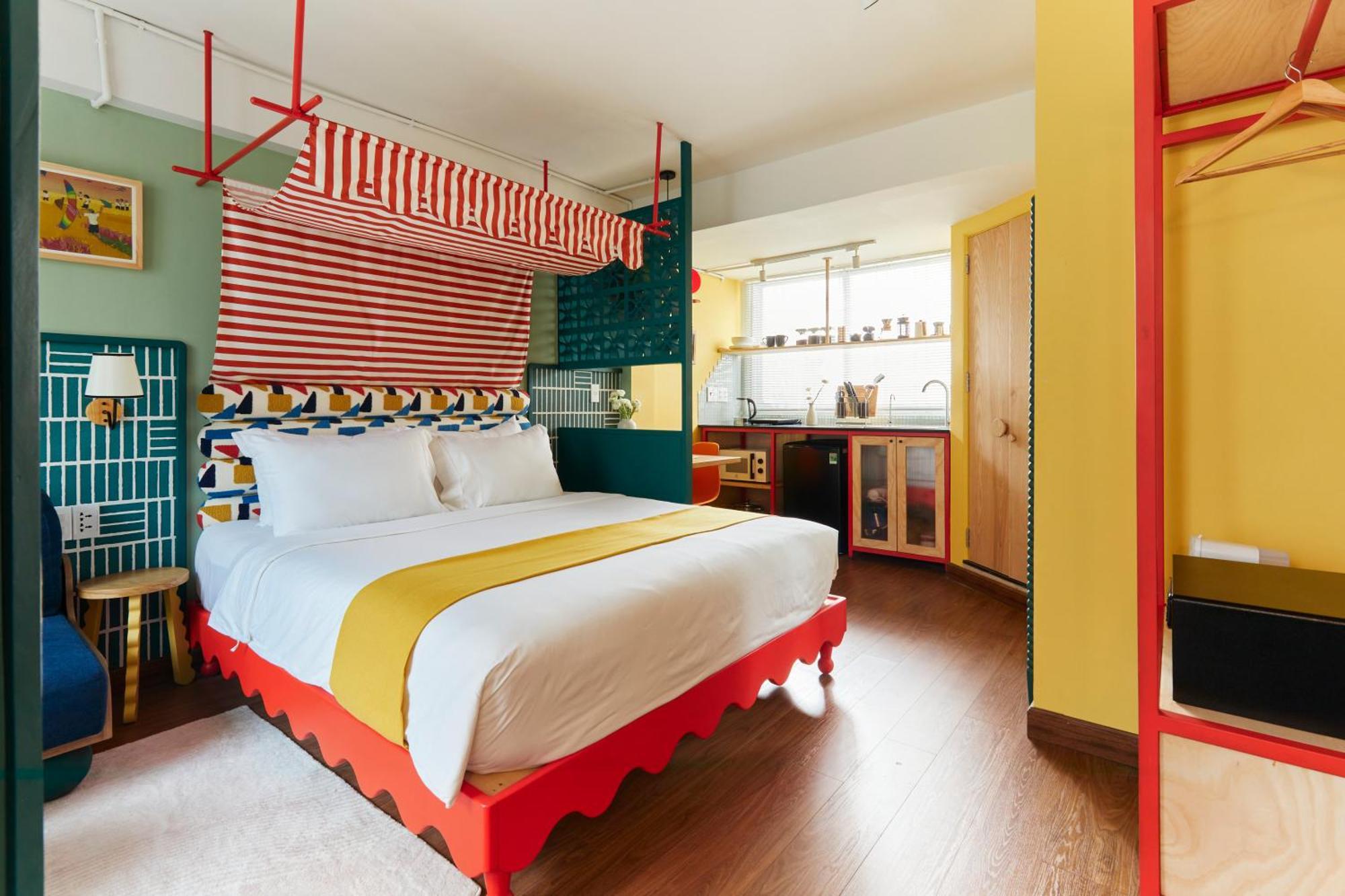 Funky In Saigon By Circadian *