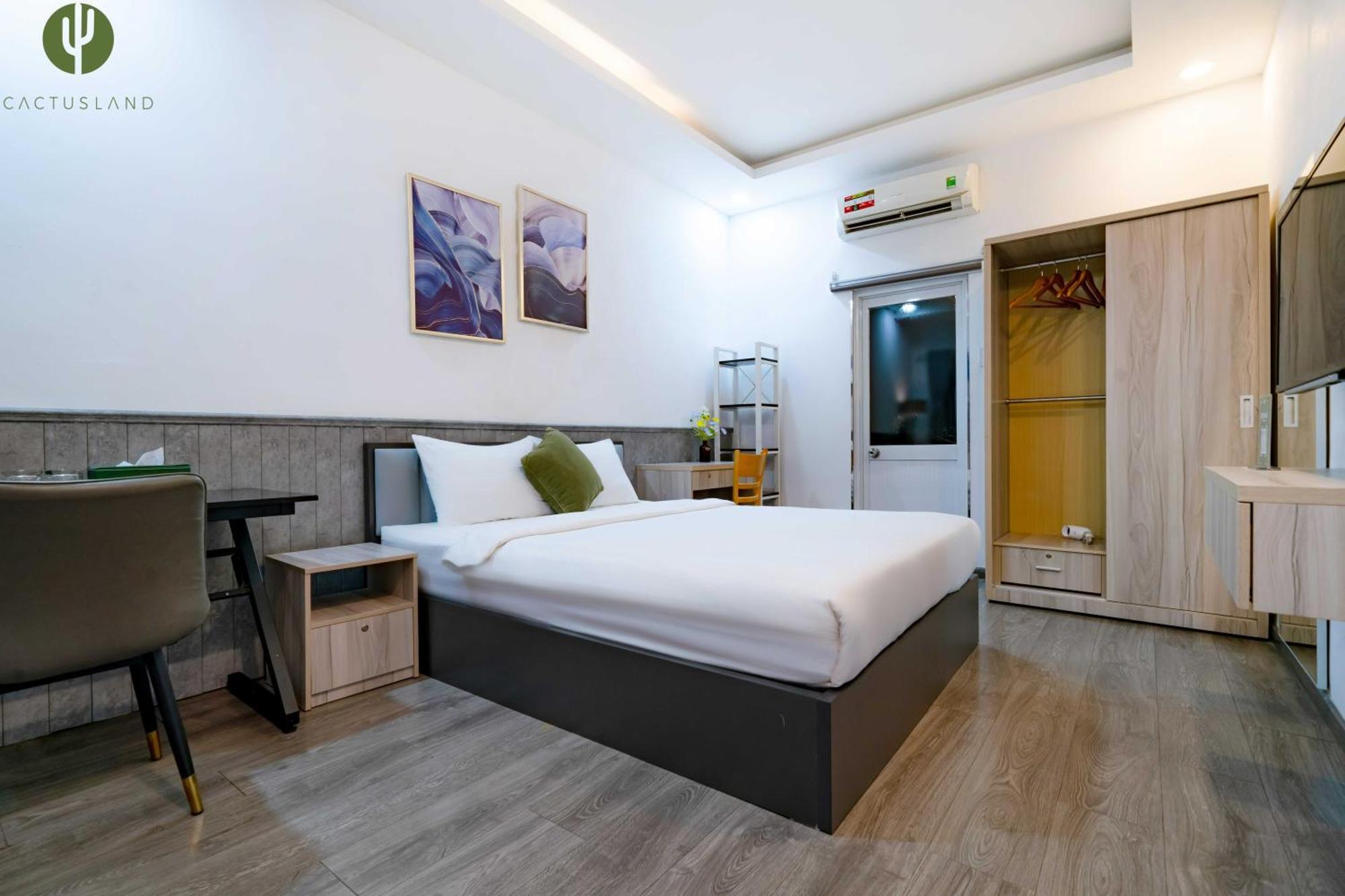 Cactusland & Aparthotel