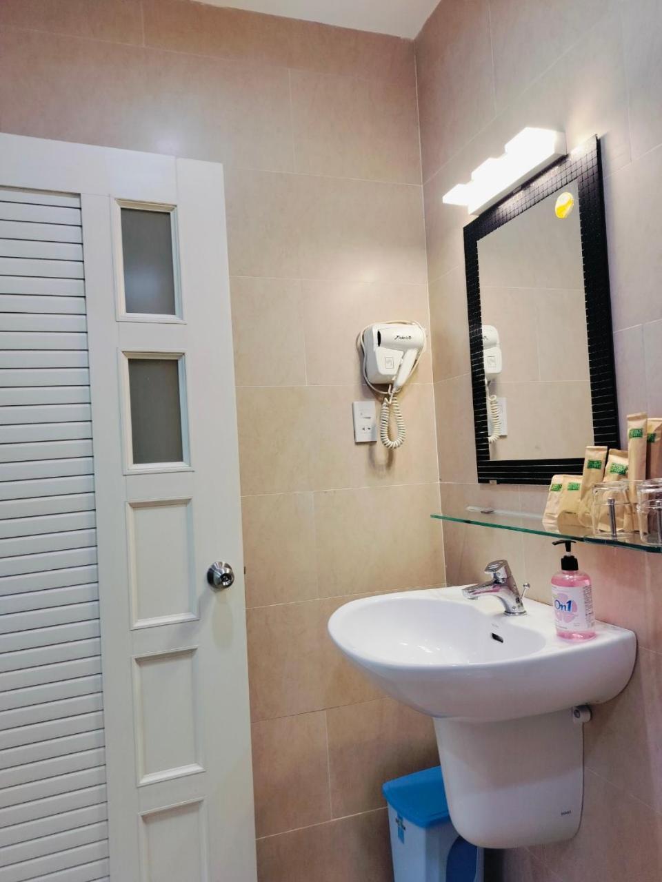 Adventure 3* Ho Chi Minh City