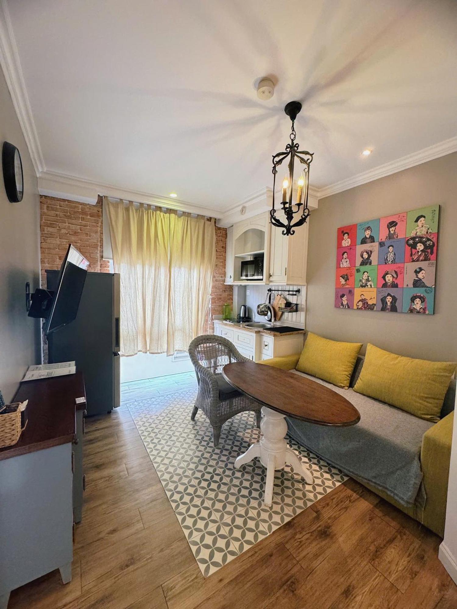 Hotel By Flatto