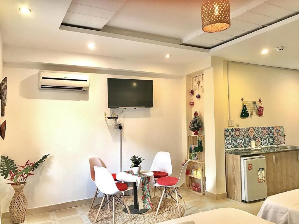 Hotel Ehome Saigon Gao *