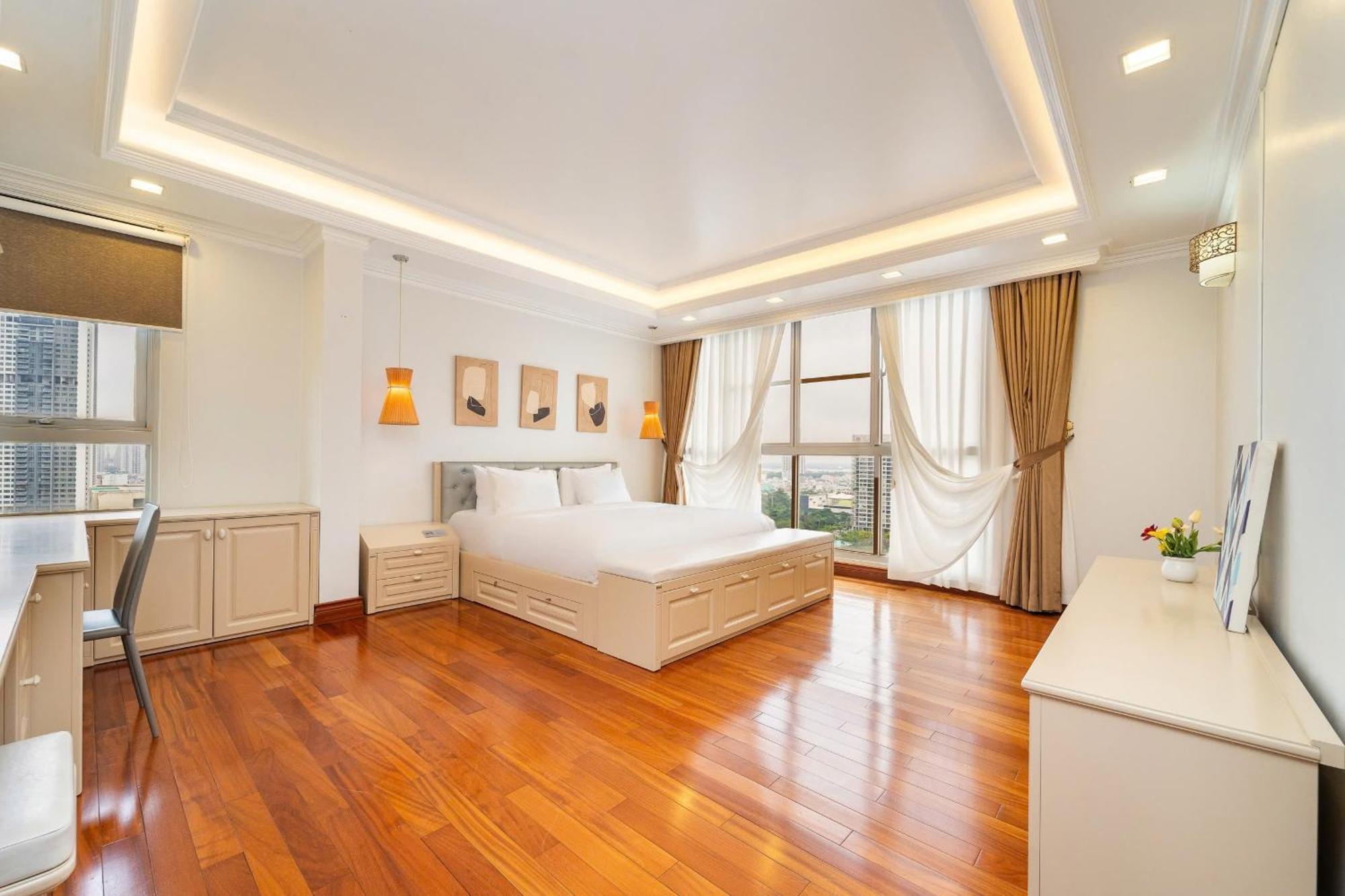 Apartment Phu My Hung View Penthouse 4bedroom *