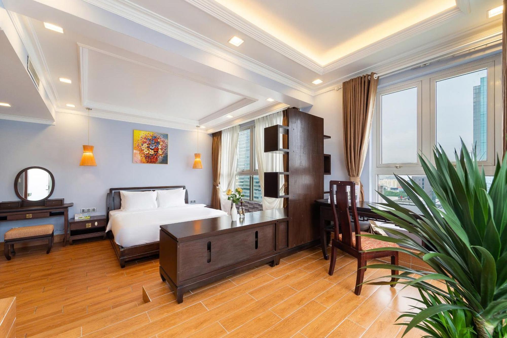 Phu My Hung View Penthouse 4bedroom *