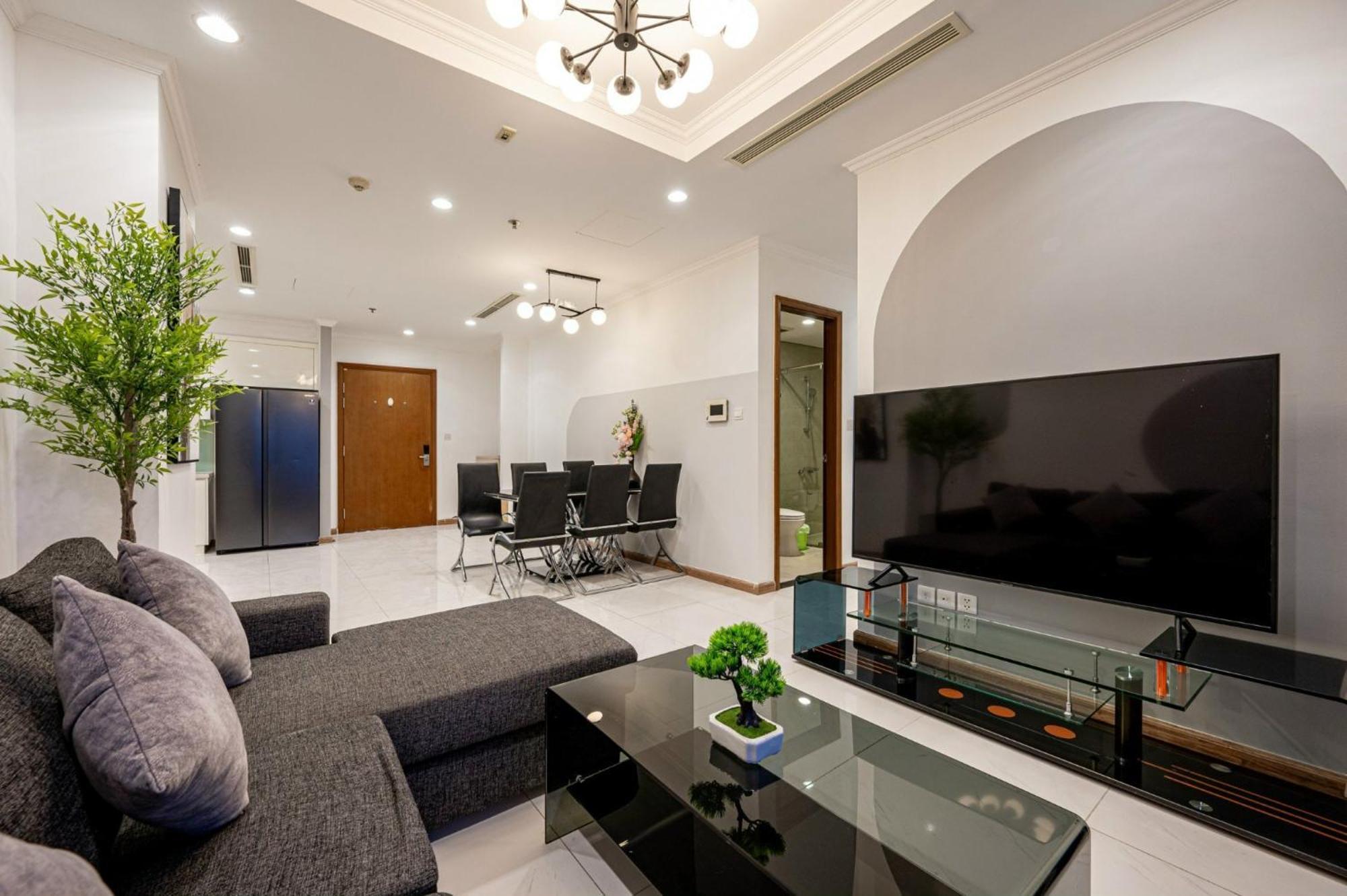 At Landmark - Vinhomes * TP. Hồ Chí Minh