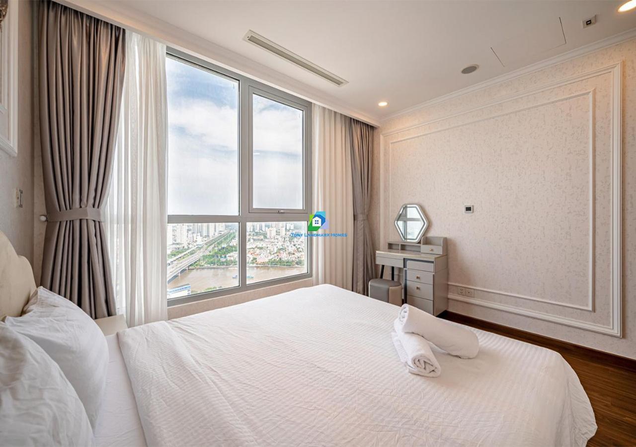 Apartment Modern Elegance In Park Ho Chi Minh City