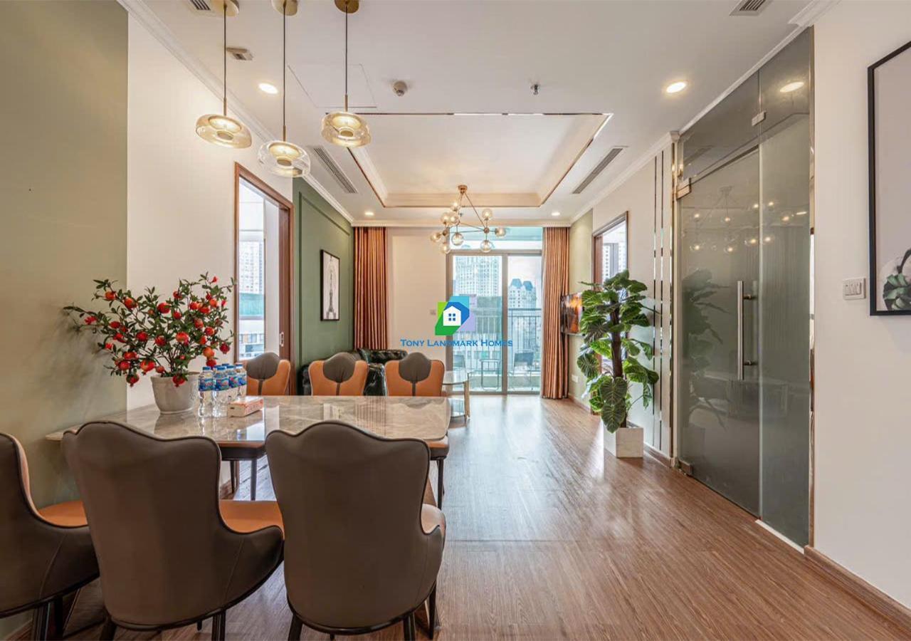 Apartment Modern Elegance In Park