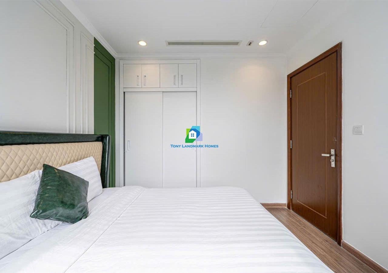 Modern Elegance In Park * Ho Chi Minh City