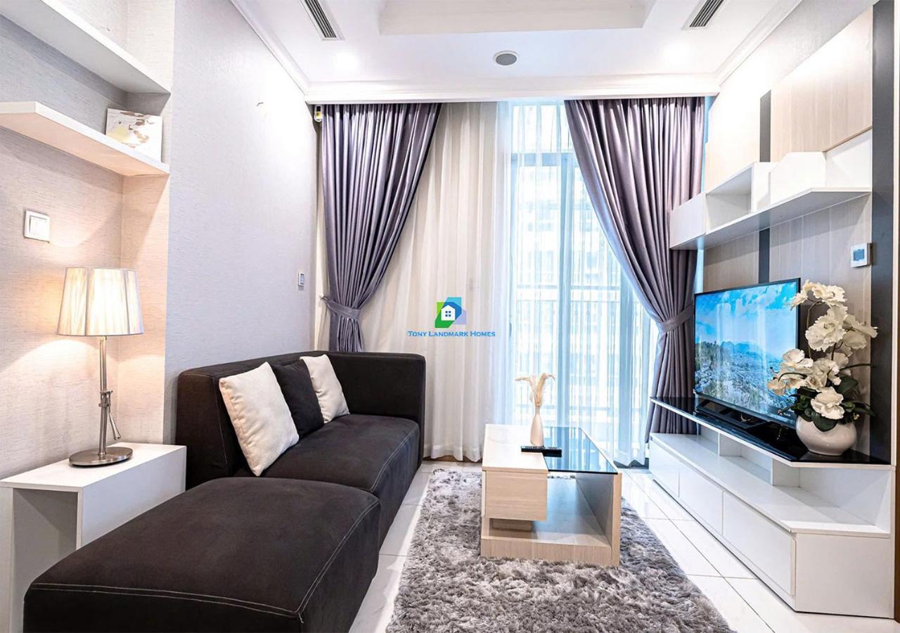 Modern Elegance In Park Apartment *