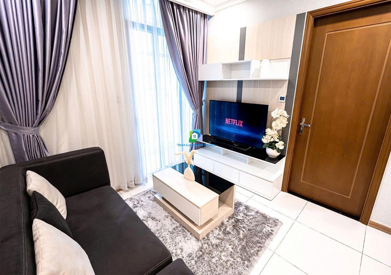 Modern Elegance In Park Apartment Ho Chi Minh City
