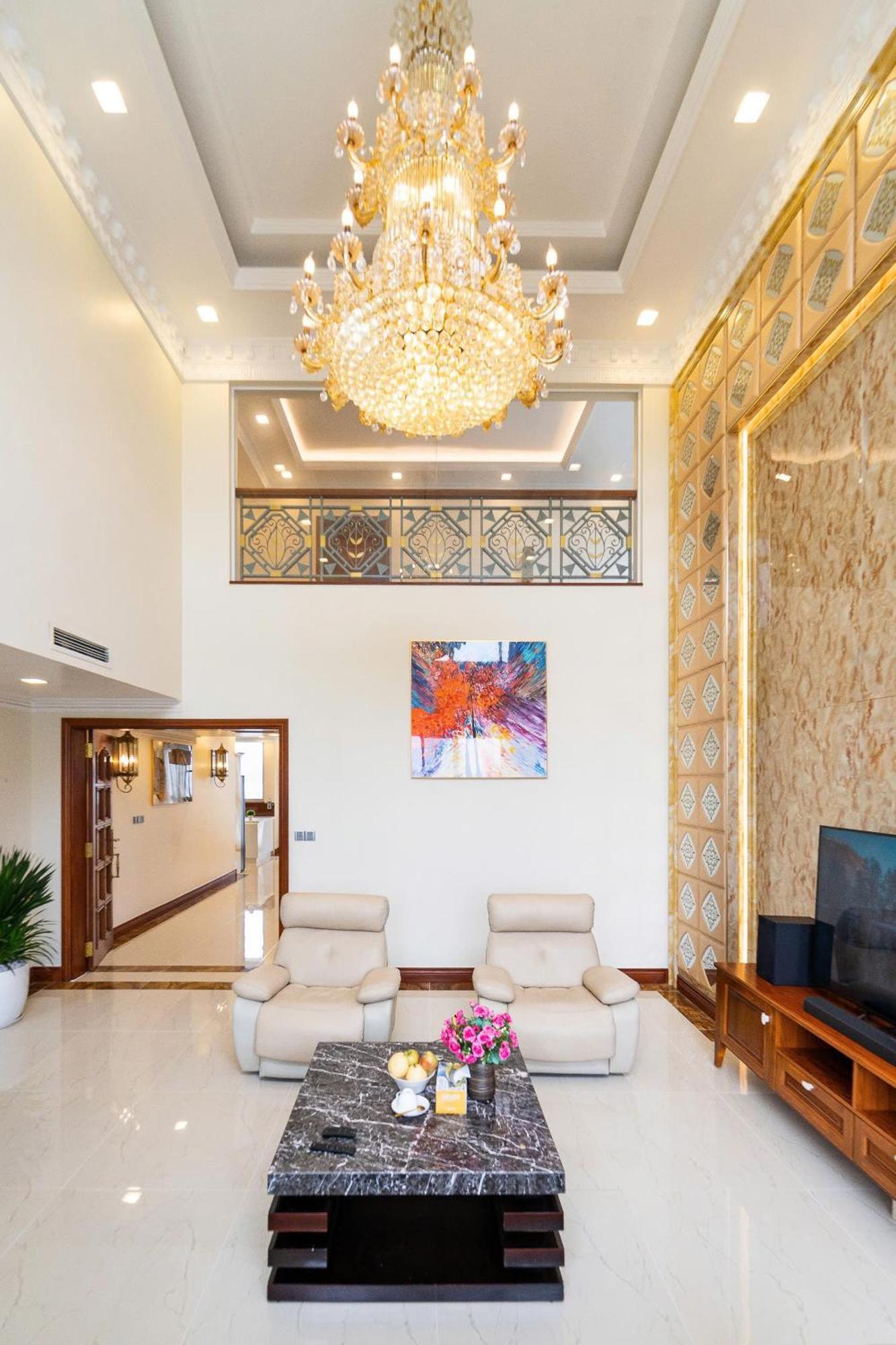 Phu My Hung View Penthouse 4bedroom