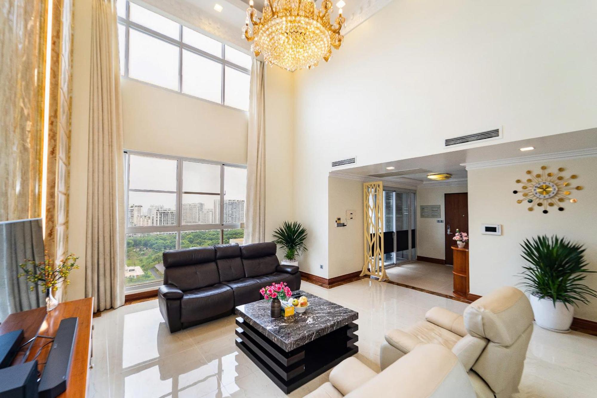 Phu My Hung View Penthouse 4bedroom Apartment
