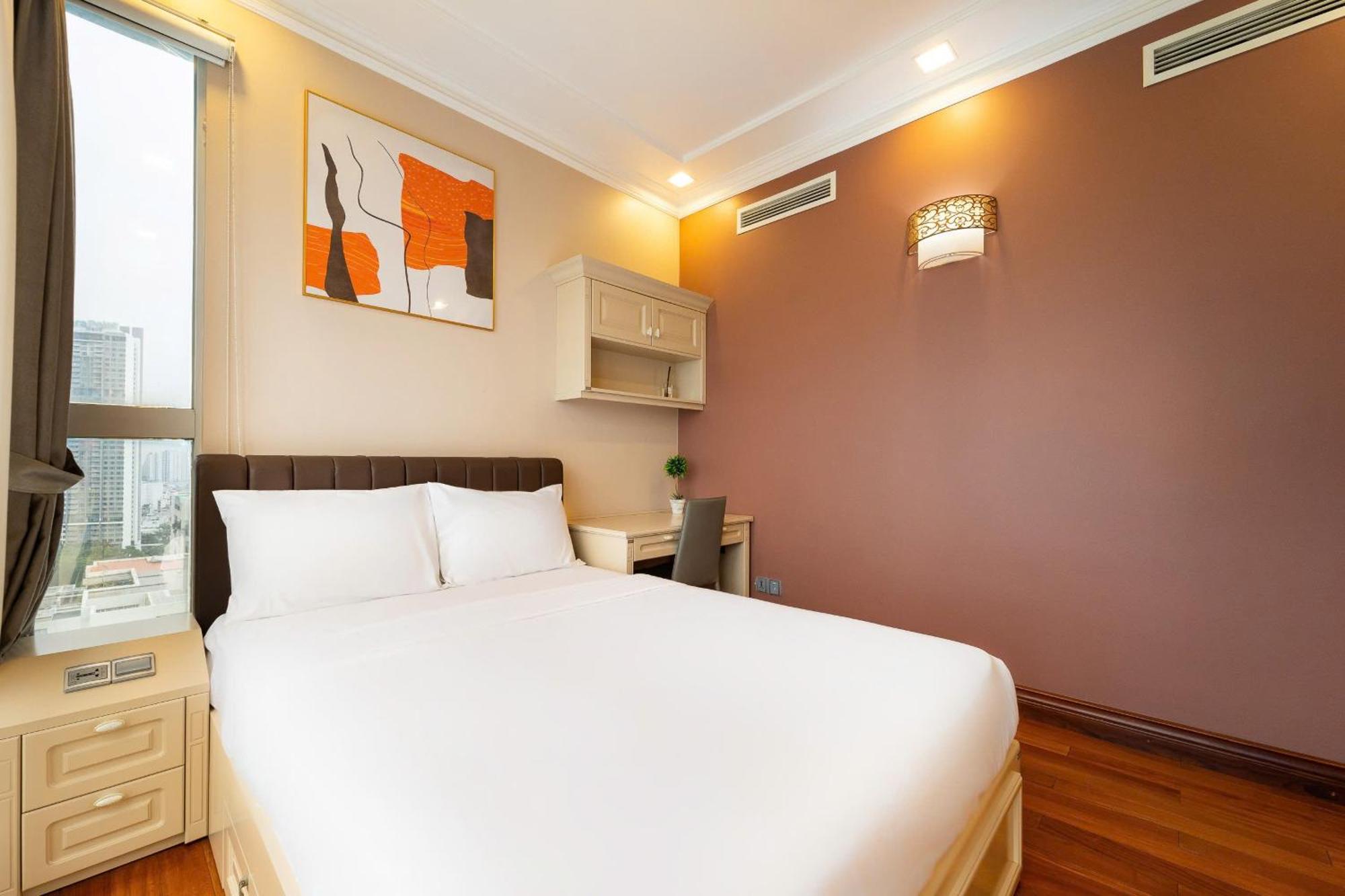 Apartment Phu My Hung View Penthouse 4bedroom *