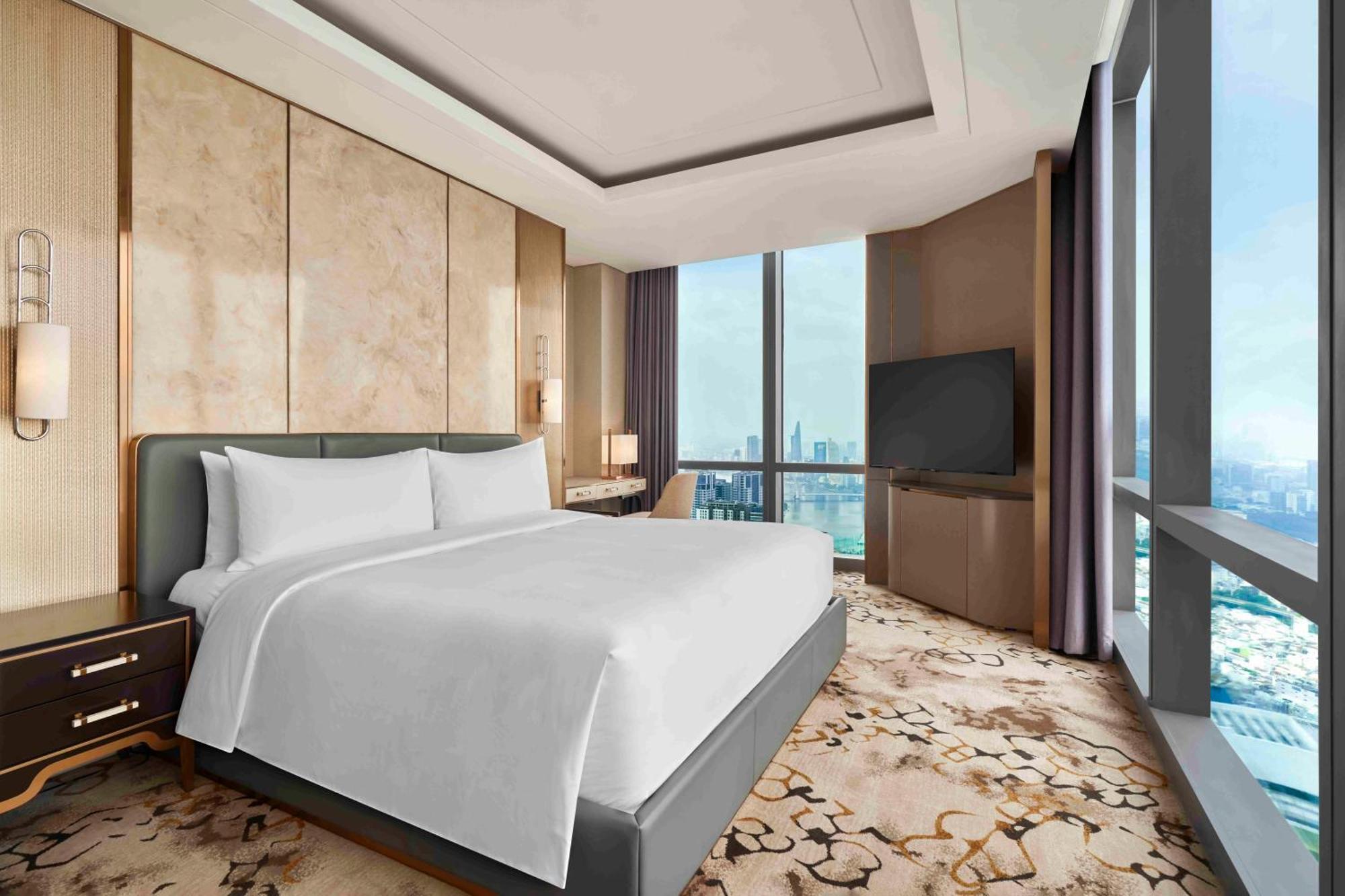 Vinpearl Landmark 81, Autograph Collection 5*