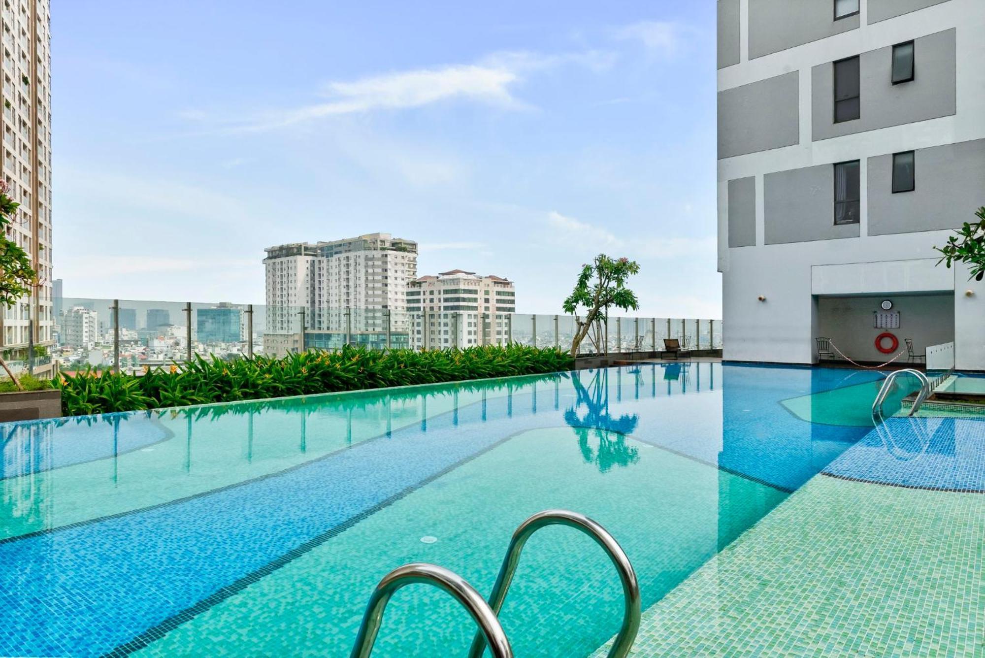 Saigon Authentic Apartments: Infinity Pool & Daily Perks Ho Chi Minh City